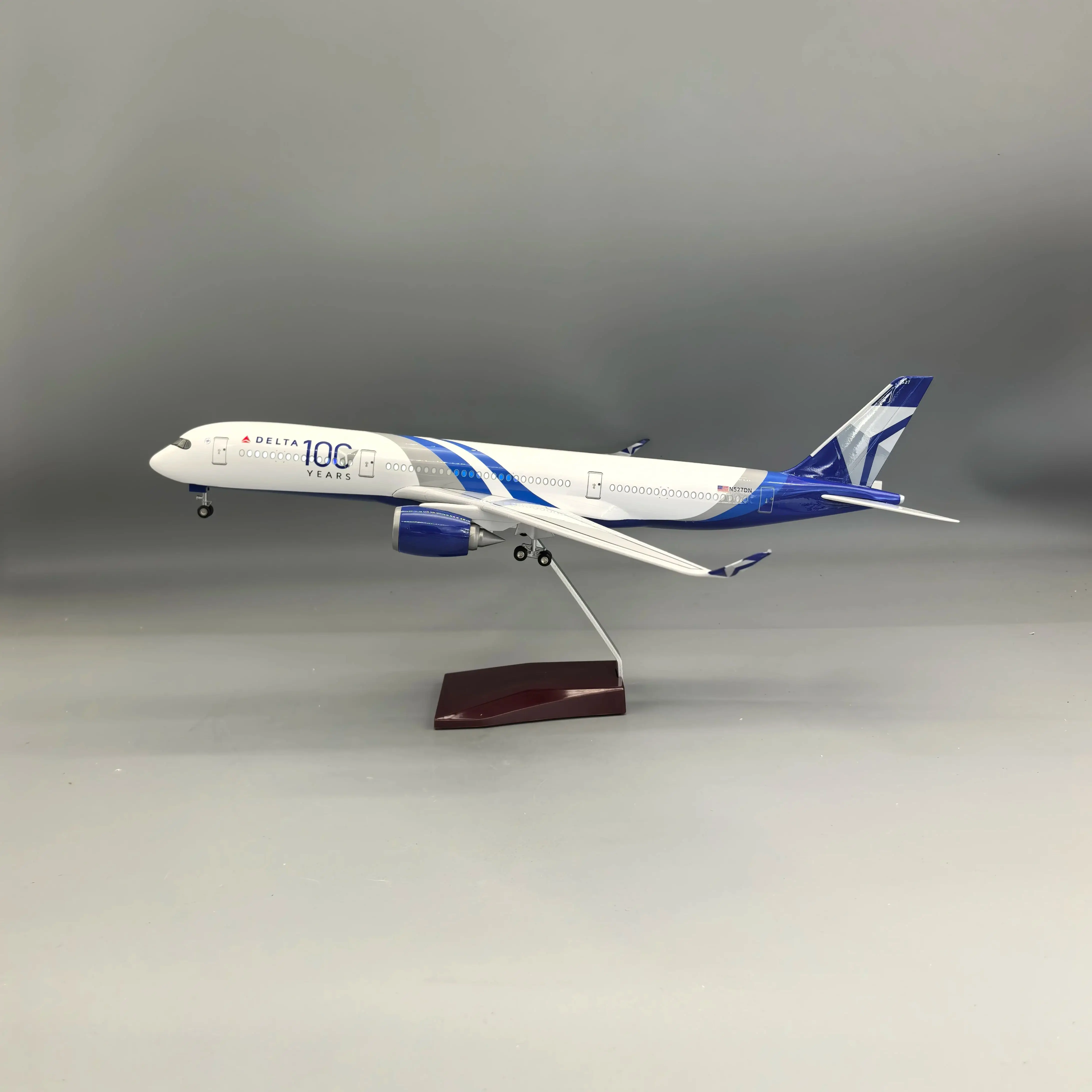 1/142 schaal vliegtuigen Delta A350 Airways Kinderen educatief speelgoed Model met Wielen Gemonteerd Hars Materiaal Gift Ornament