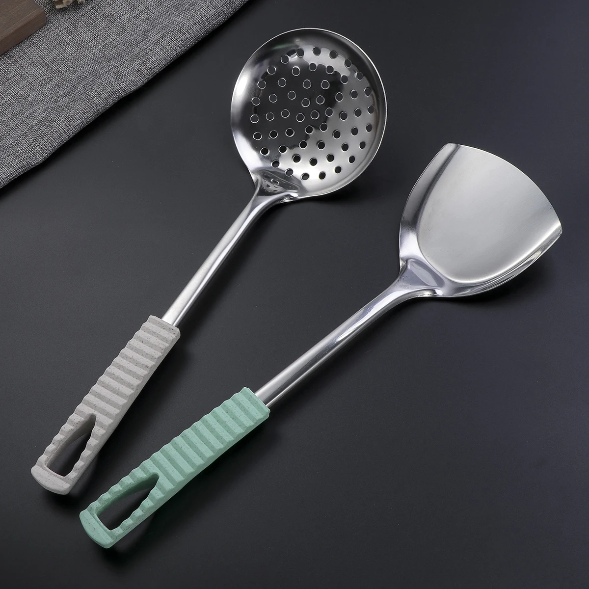 

Stainless Steel Slotted Turner Safe Ergonomic H Hanging Storage Kitchen Utensils Cookware Tableware Spoon