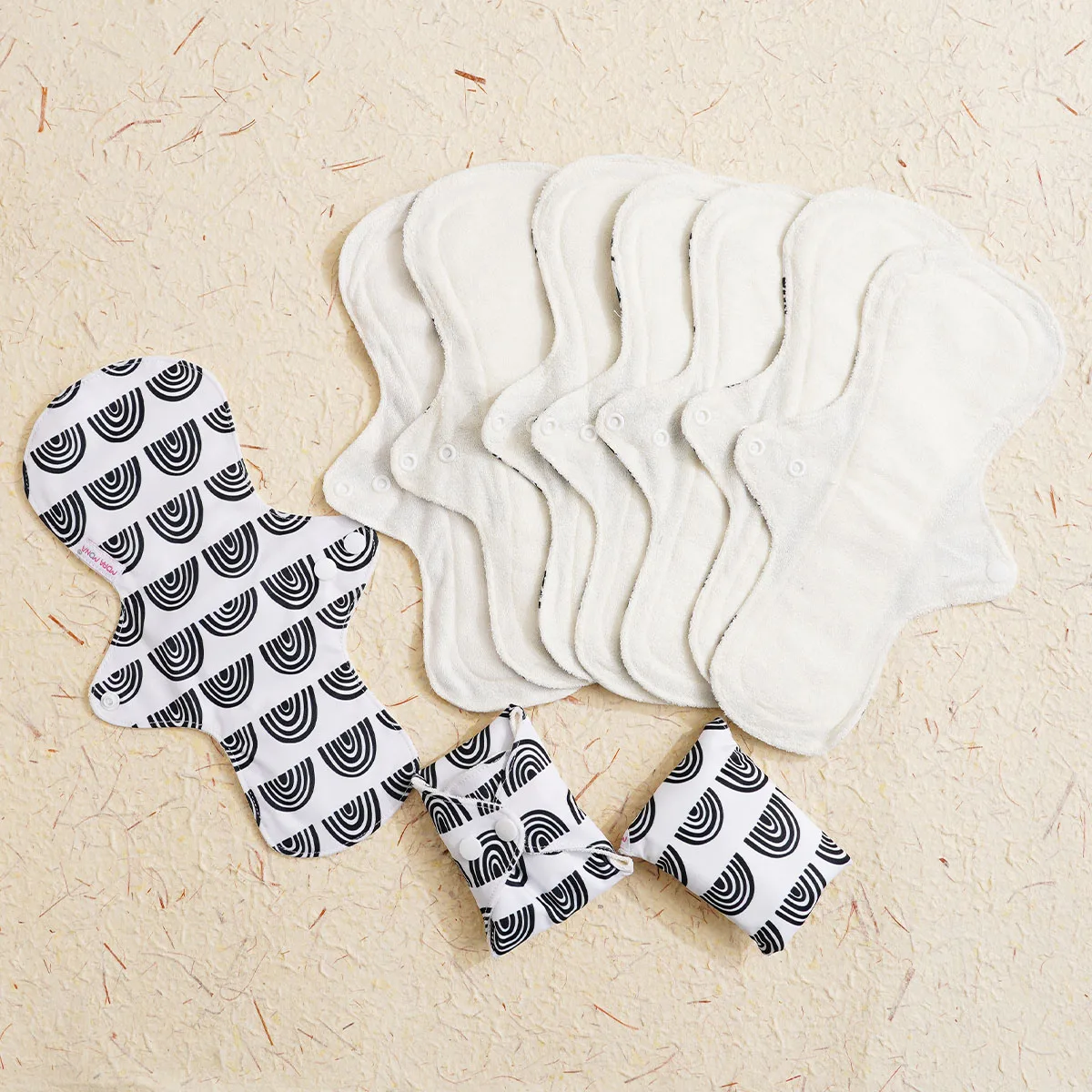 HappyFlute 10Pcs Random Prints Bamboo Fiber Reusable Sanitary Pads Washable Menstrual Panty Liners Skin-Friendly Breathable Wome