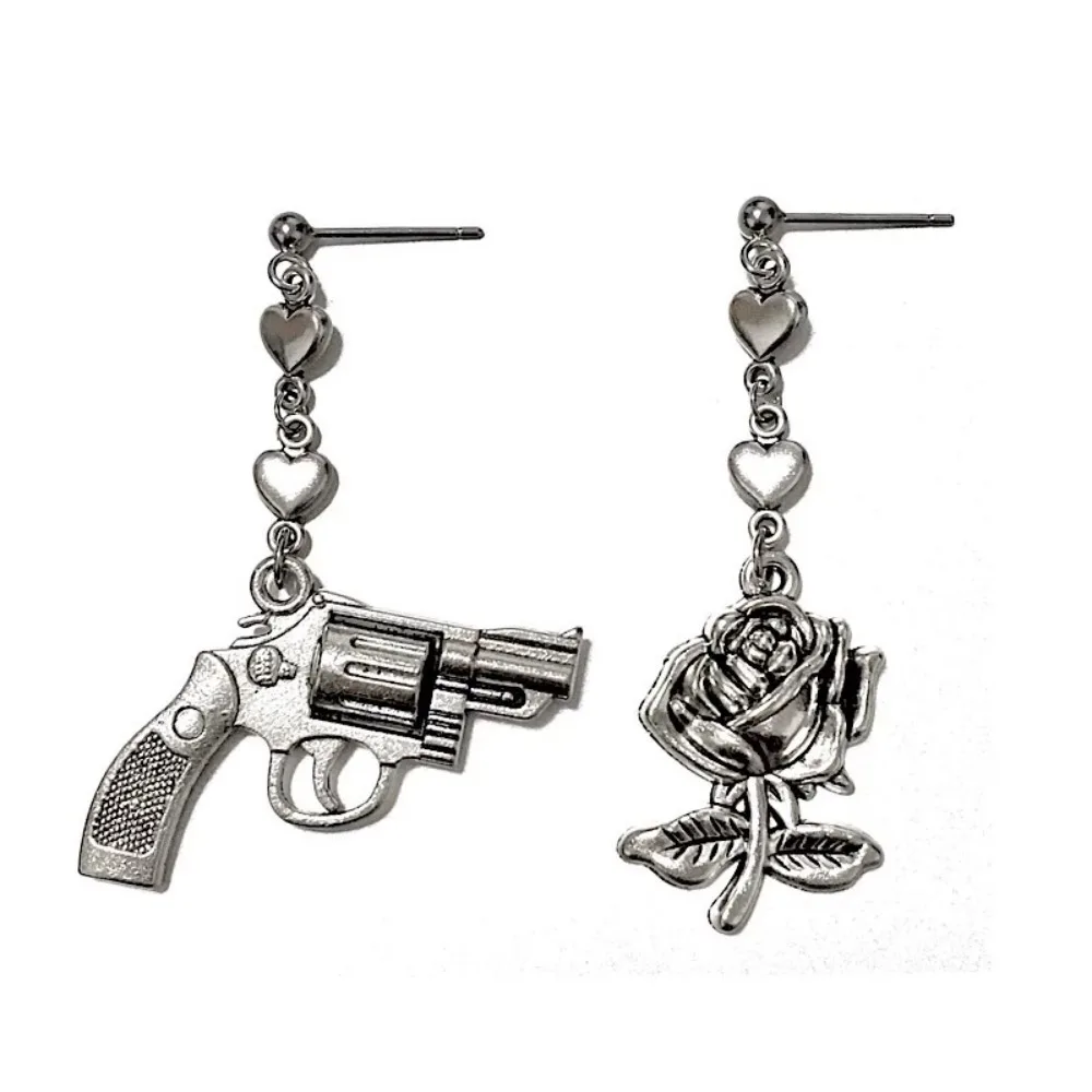 Gothic Rock Gun Grey Heart-shaped Tassel Chain Geometric Simulation Pistol Rose Flower Pendant Dangle Earrings for Women Jewelry