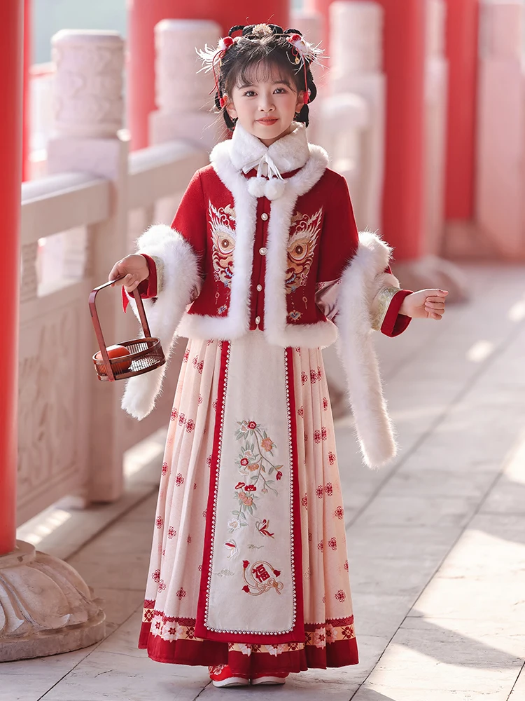 فستان هانفو مطرز جديد للفتيات شتوي دافئ للأطفال طقم فستان مبطن من الجنية القديمة للأطفال 2026 زي السنة الصينية الجديدة