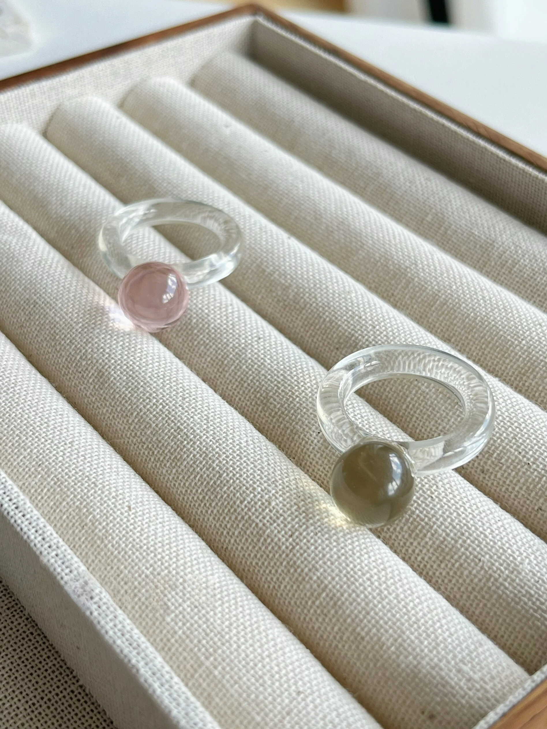 

Acrylic Rings Universal Size Simple Versatile Korean Sle Faionable Jewelry for Men And Women