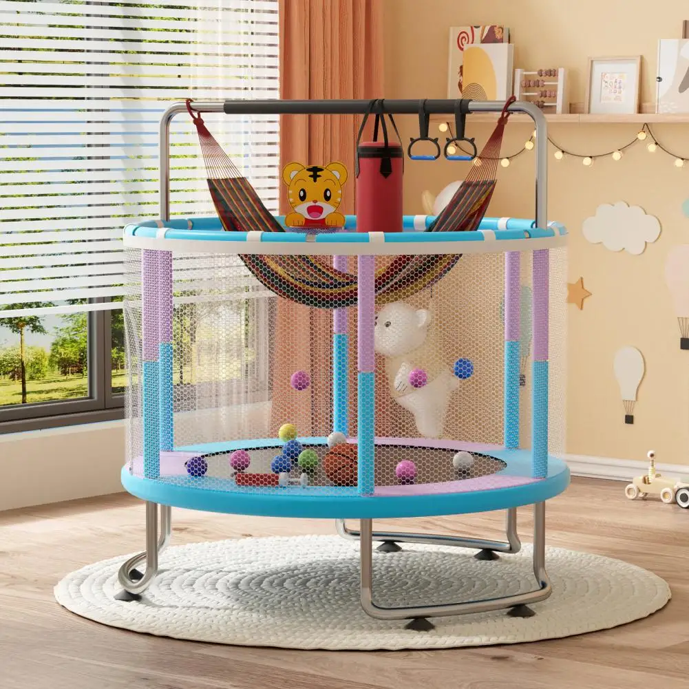 5FT Kindertrampolin, verstellbares Baby-Kleinkindtrampolin mit Basketballkorb, Schaukel, Sandsack, Ozeanbälle, 440lbs Indoor Outdoor