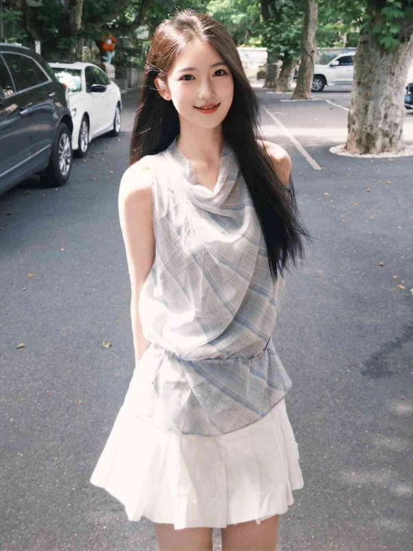 

Vintage Plaid Sleeveless A-Line Top And Skirt Set Fashionable Unique Outfit Two-Piece Ensemble for Young Women 18-25 Years Old