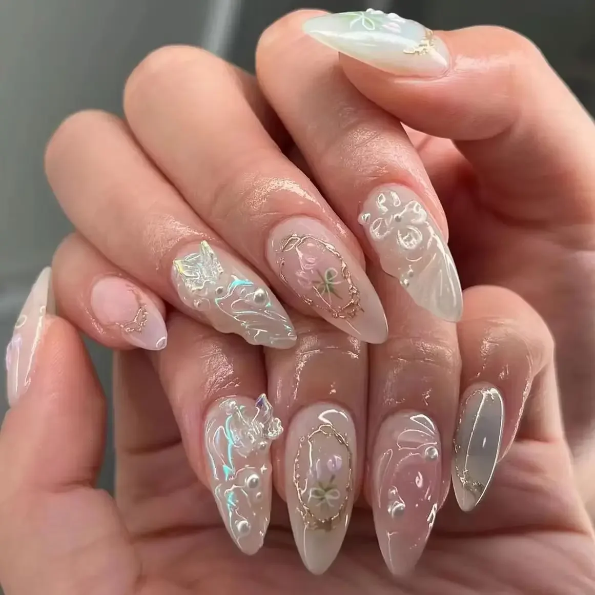 Butterfly Pearl Flower Summer Beach Sea Wave Shell Press on Nails Almond Shape Fake Nail Tip Accessories False Art Nail Manicure