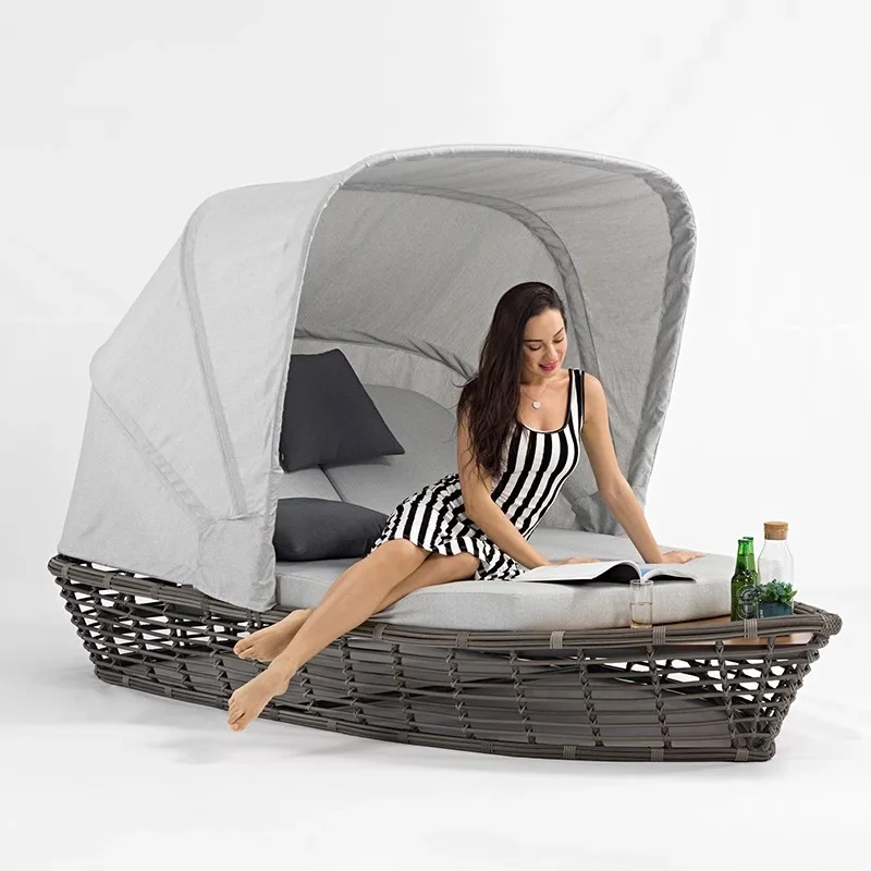 

Outdoor Rattan Bed Sofa Courtyard Garden Bed Resort