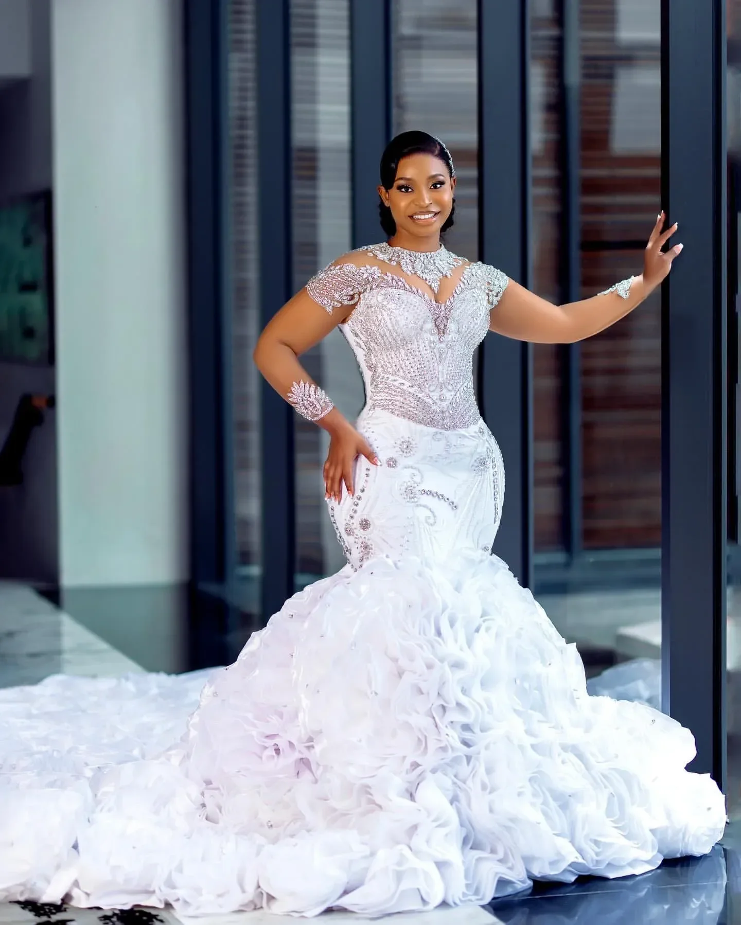 

Customized Arabic Plus Size Mermaid Wedding Dresses Lace Full Organza Tiers Crystals Tiers Bridal Gowns Dress Vestidos De Novia