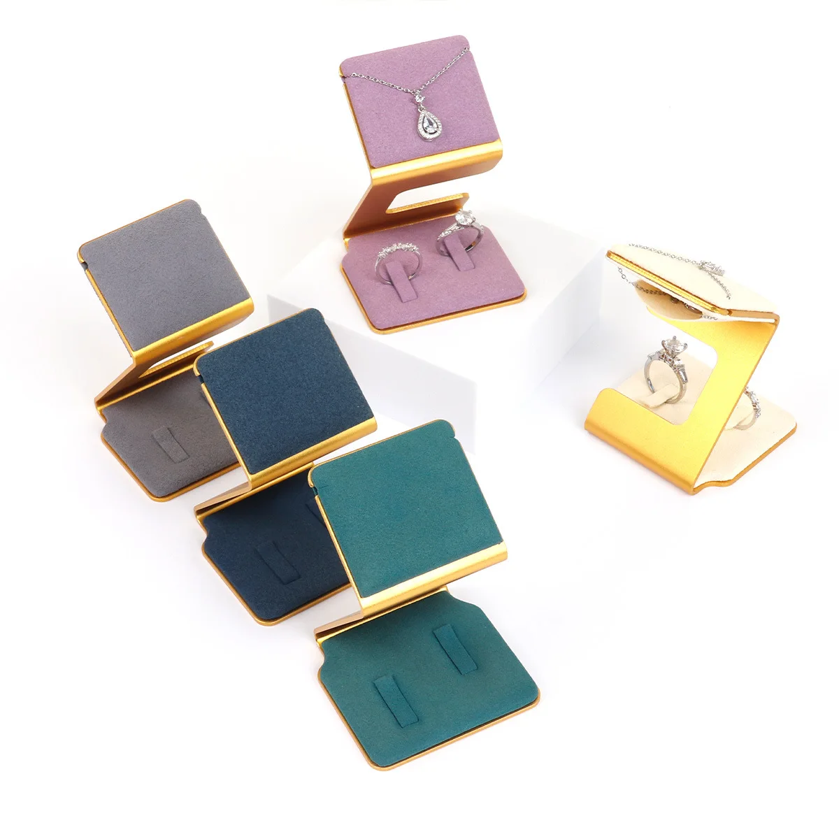 

Rings Earrings Necklaces and Pendants Suitable for Window Display of Jewelry Metal S-shaped Light Luxury Jewelry Display Stand