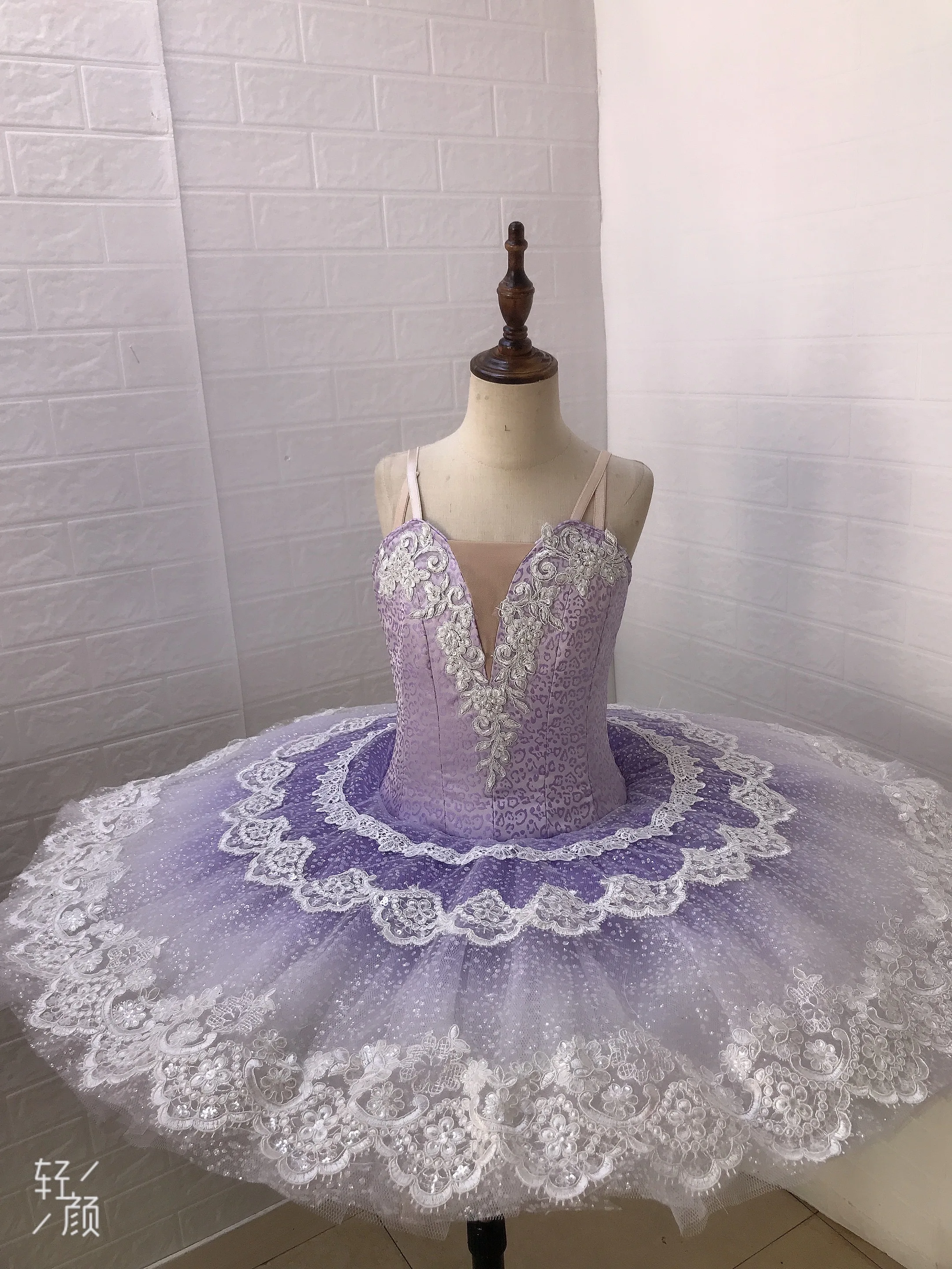 

New Ballet skirt Professional classical Pancake Tutu costumes