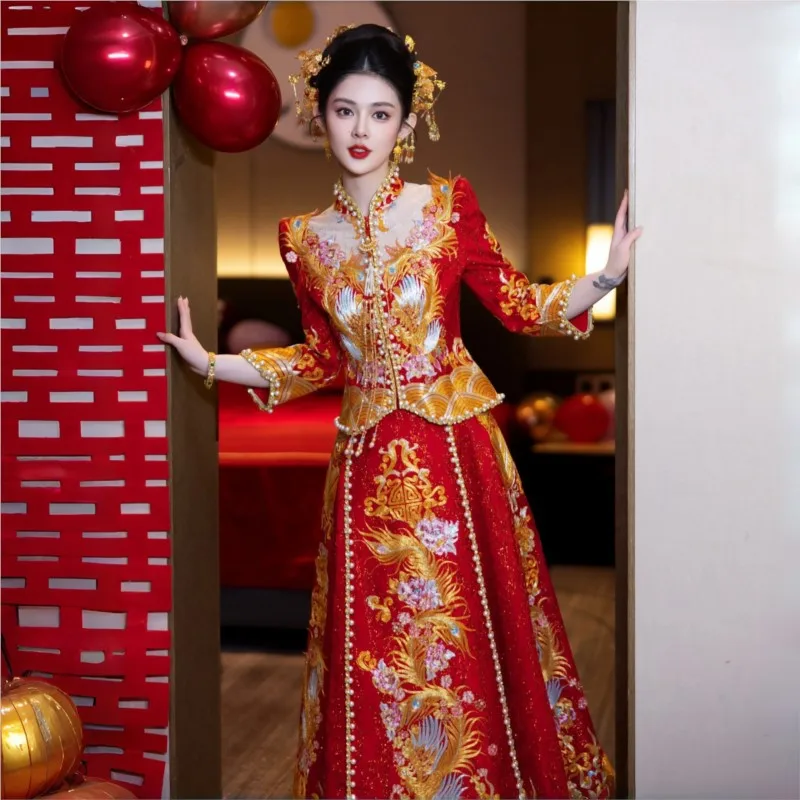New Chinese-style heavy Industry's wedding dress embroidered phoenix crown and red cape attire