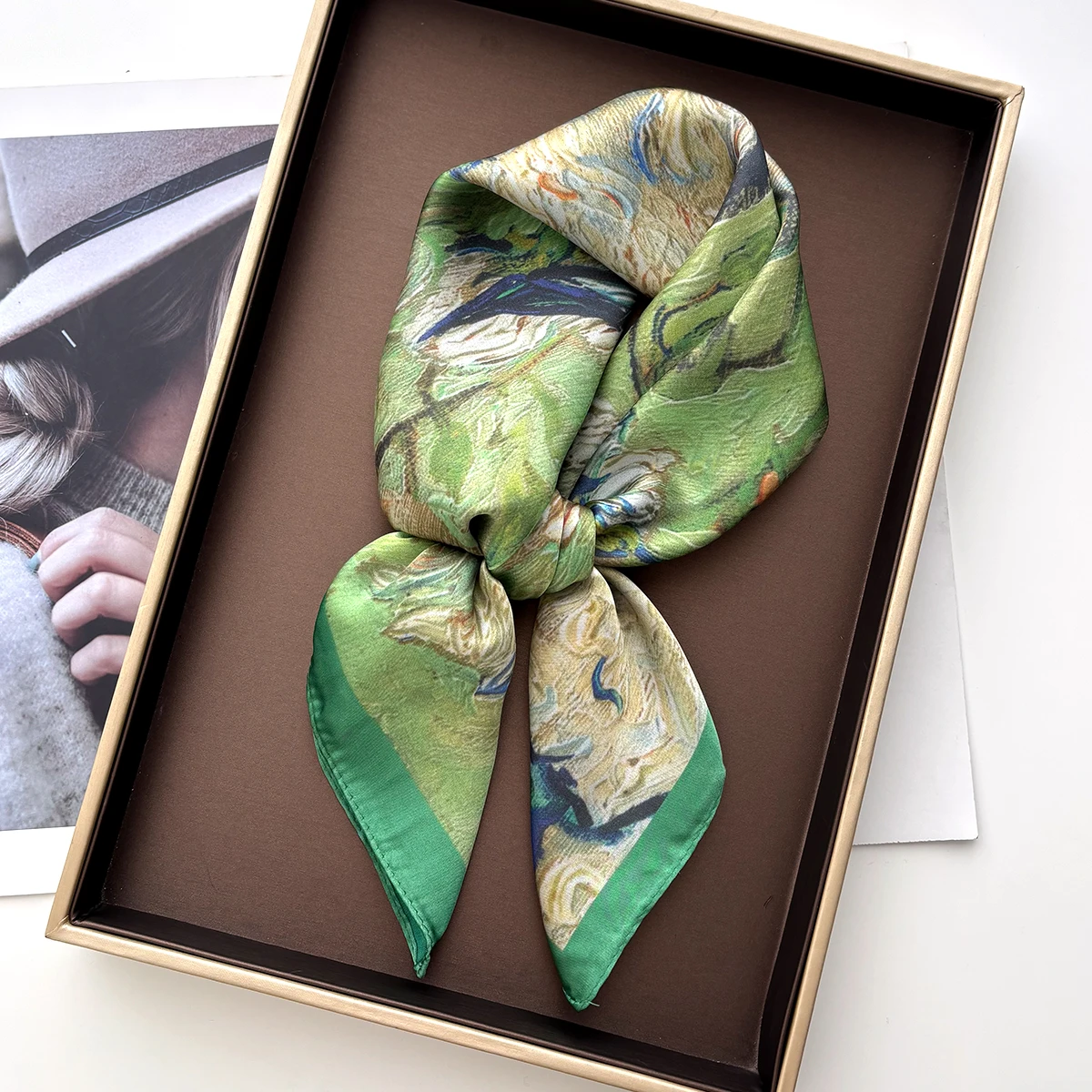 2026 Damen Eleganter Schal mit Ölmuster, Imitationsschals, quadratische Haarbänder, Foulard, Damen-Bandana, Halstuch, Stirnbänder – Detail 11