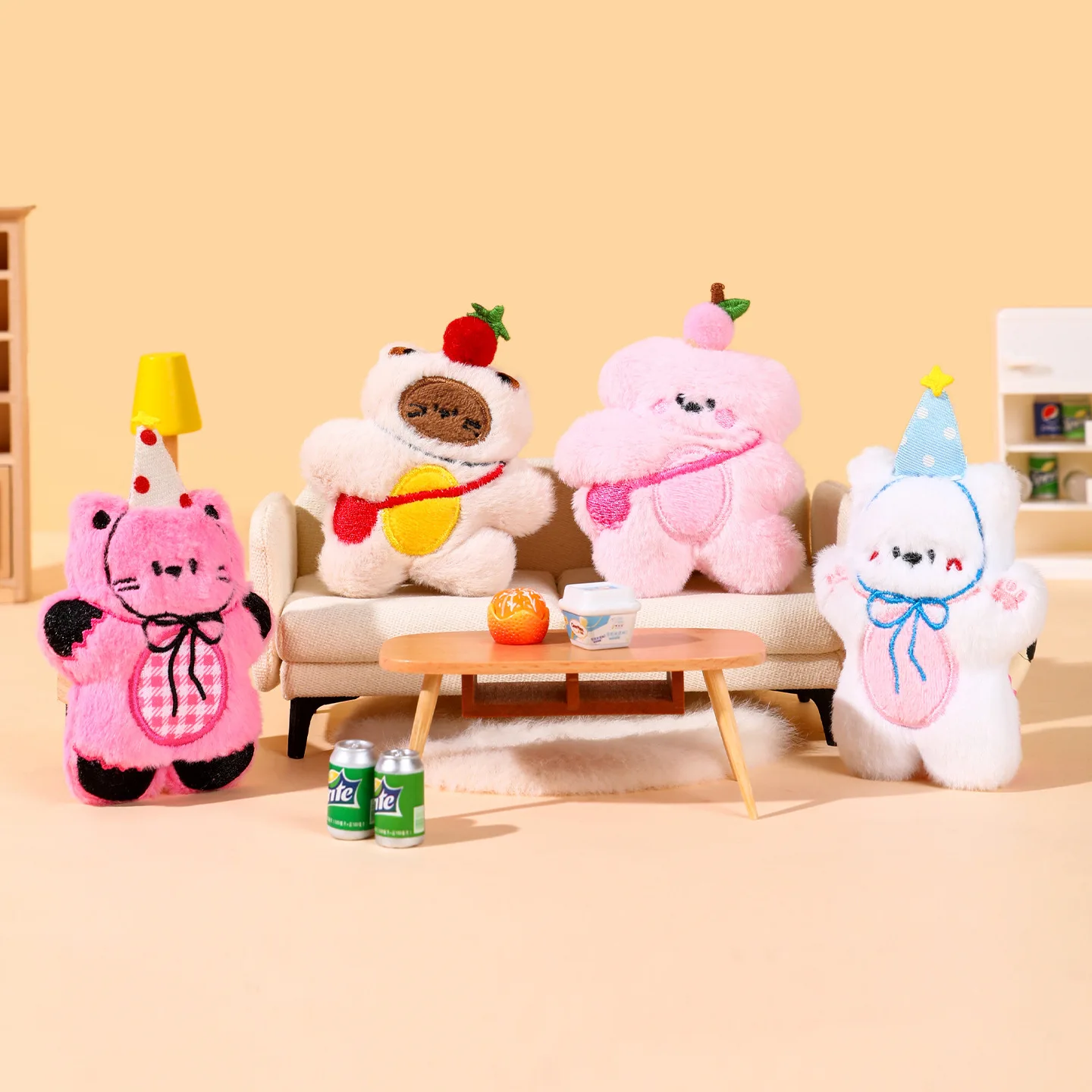 Pelzige Katzen- und Hunde-Schlüsselanhänger aus Plüsch, die Tuchgeräuschen machen, Taschenanhänger und Accessoires für kleine Puppen im Paarstil