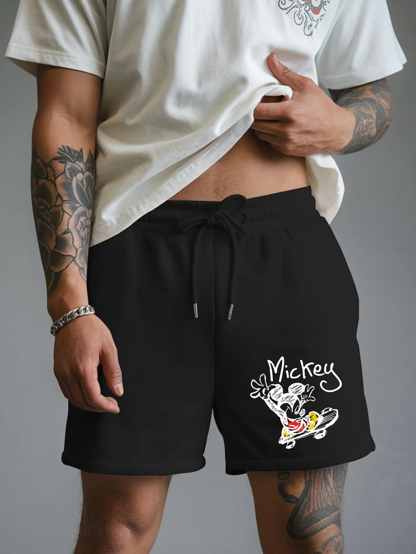 2025 الخريف والشتاء جديد ريترو الرعب برج قميص ميكي صديق القطن الخالص جولة الرقبة قميص الدراجات قميص كبير الحجم