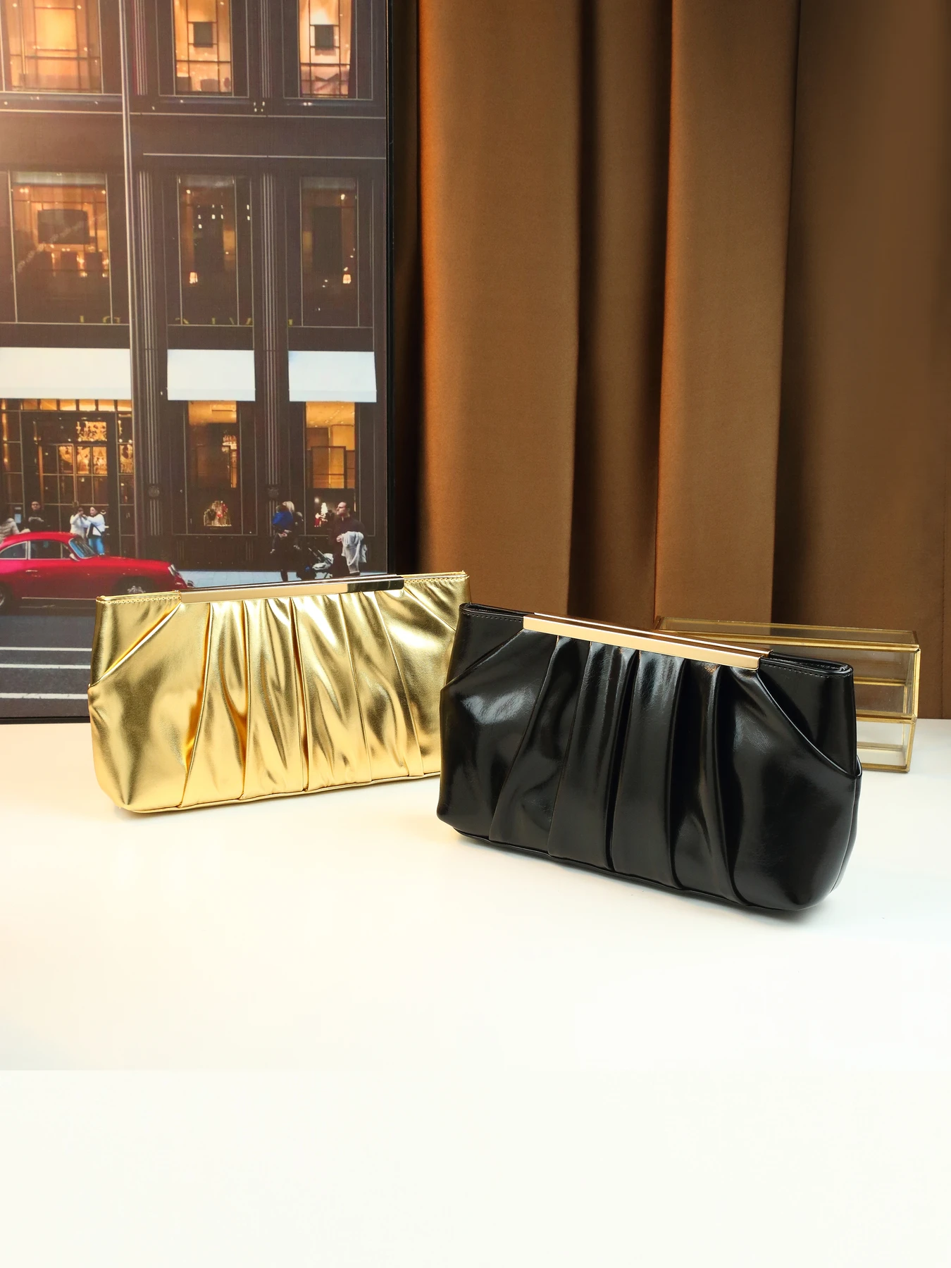 

Fashion dinner party high-end pleated square bag women's shoulder messenger chain bag