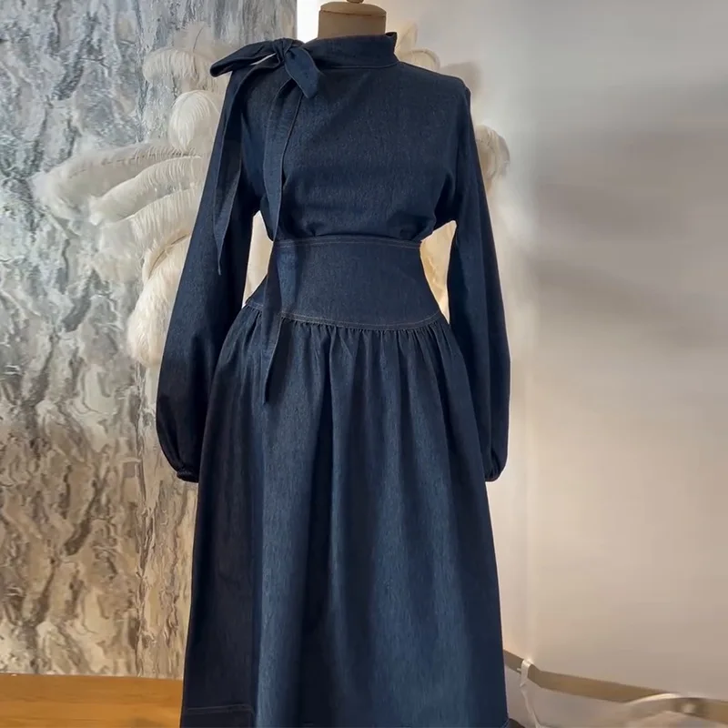 

2025 Новое тонкое джинсовое платье макси в стиле ретро с завязками на талии и длинными рукавами в корейском стиле, повседневное