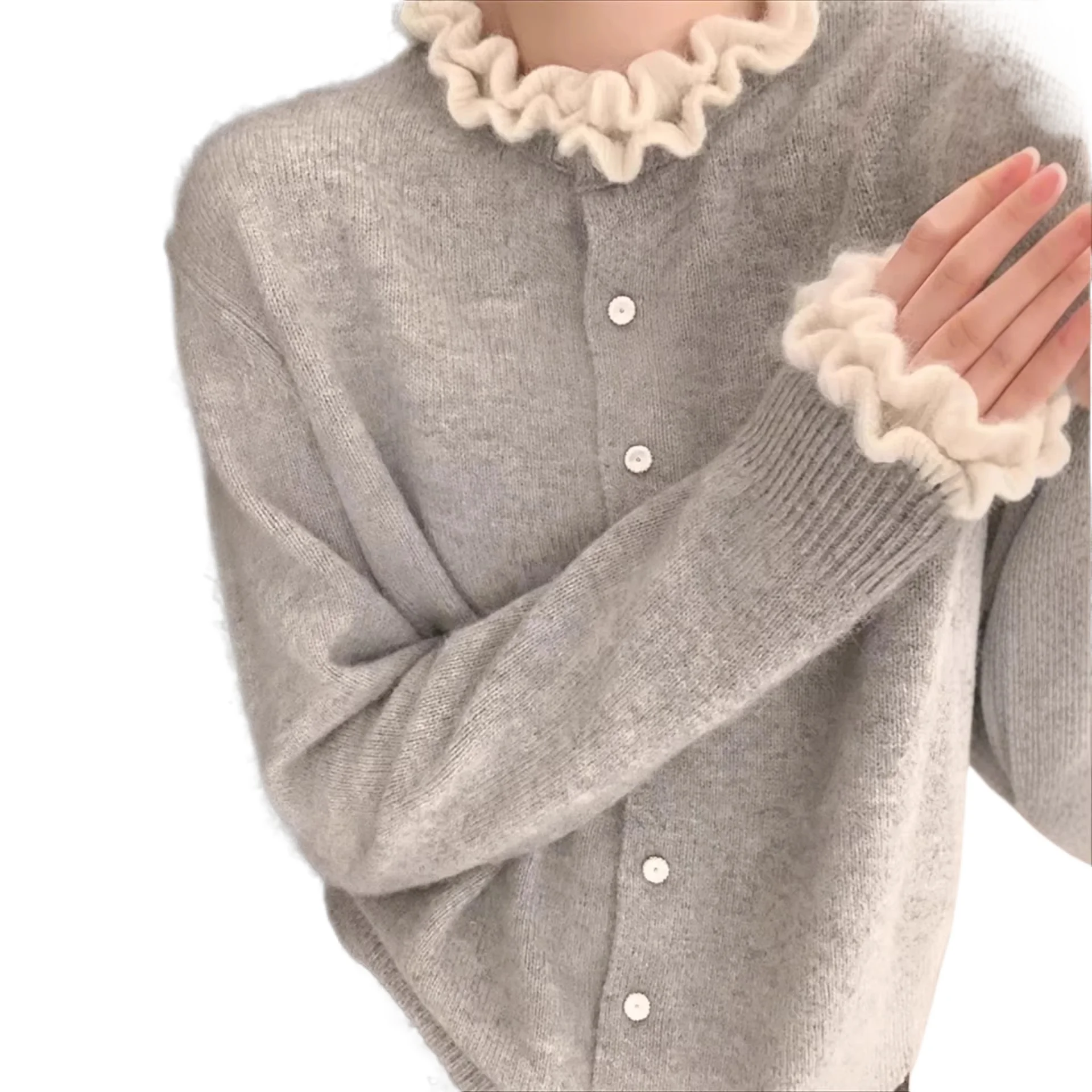 Spring 2026 New Solid Color Temperament Fungus Edge Long-sleeved Knitted Cardigan Design Sense Niche Jacket Non-collision Top