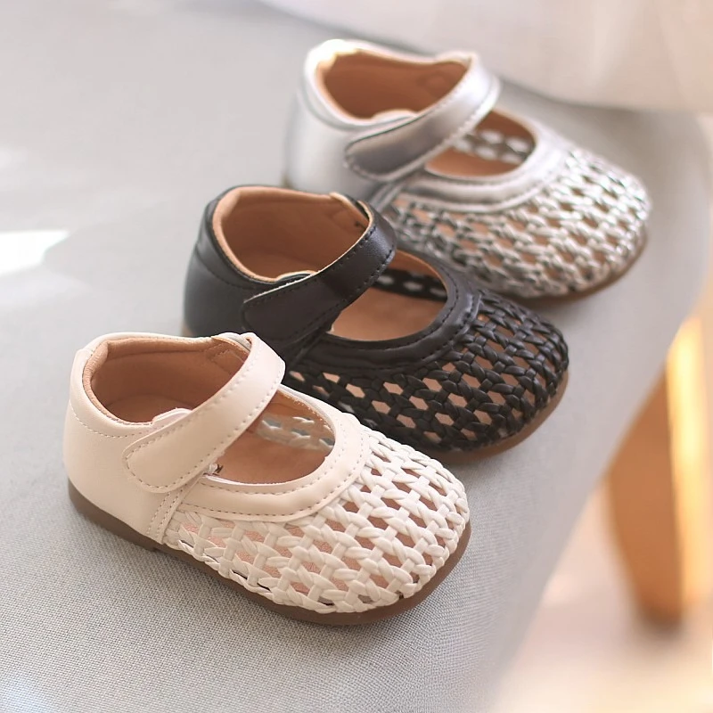 

Girls' Shoes 2025 Summer New Children's Sandals Non slip Soft Sole Knitted Comfortable and Breathable Princess Shoes