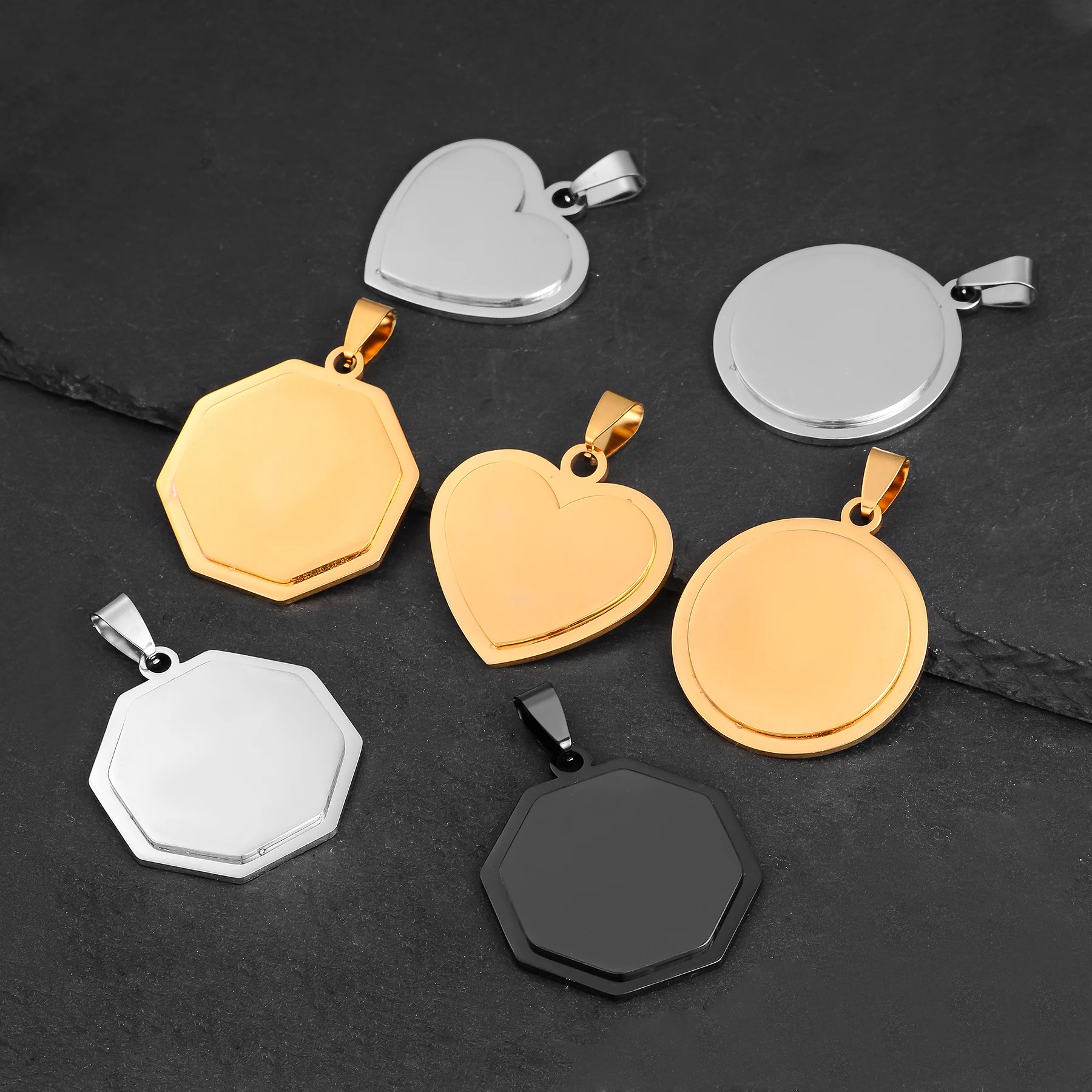 10Pcs Fashion Stereoscopic Round Octagon Heart Pendant Mirror Polishing High Quality Stainless Steel Accessories Wholesale