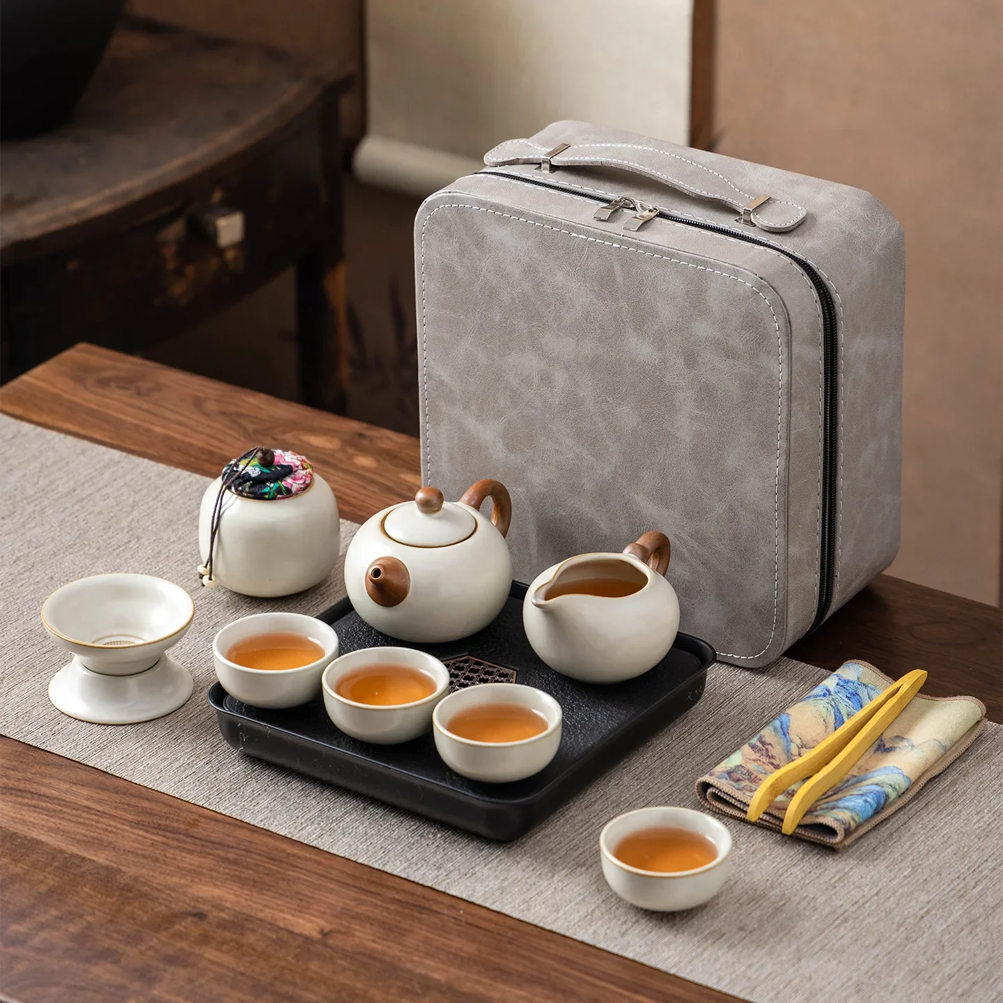 Ru Kiln Travel Tea Set Home Outdoor Portable Kung Fu Tea Cup Teapot Business Gift Pot and Cup Sets Complete Set Infuser