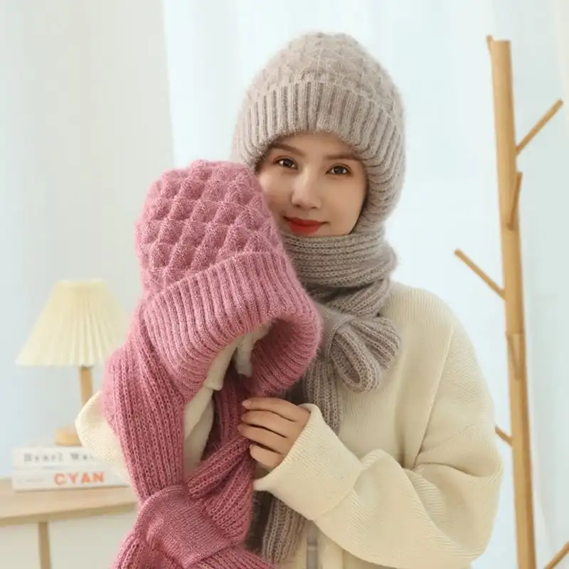 Hat Women's Winter Squirrel Fleece Hat Padded and Thickened Hooded Scarf One-piece Hat Warm Squirrel Fleece Wind and Snow Hat