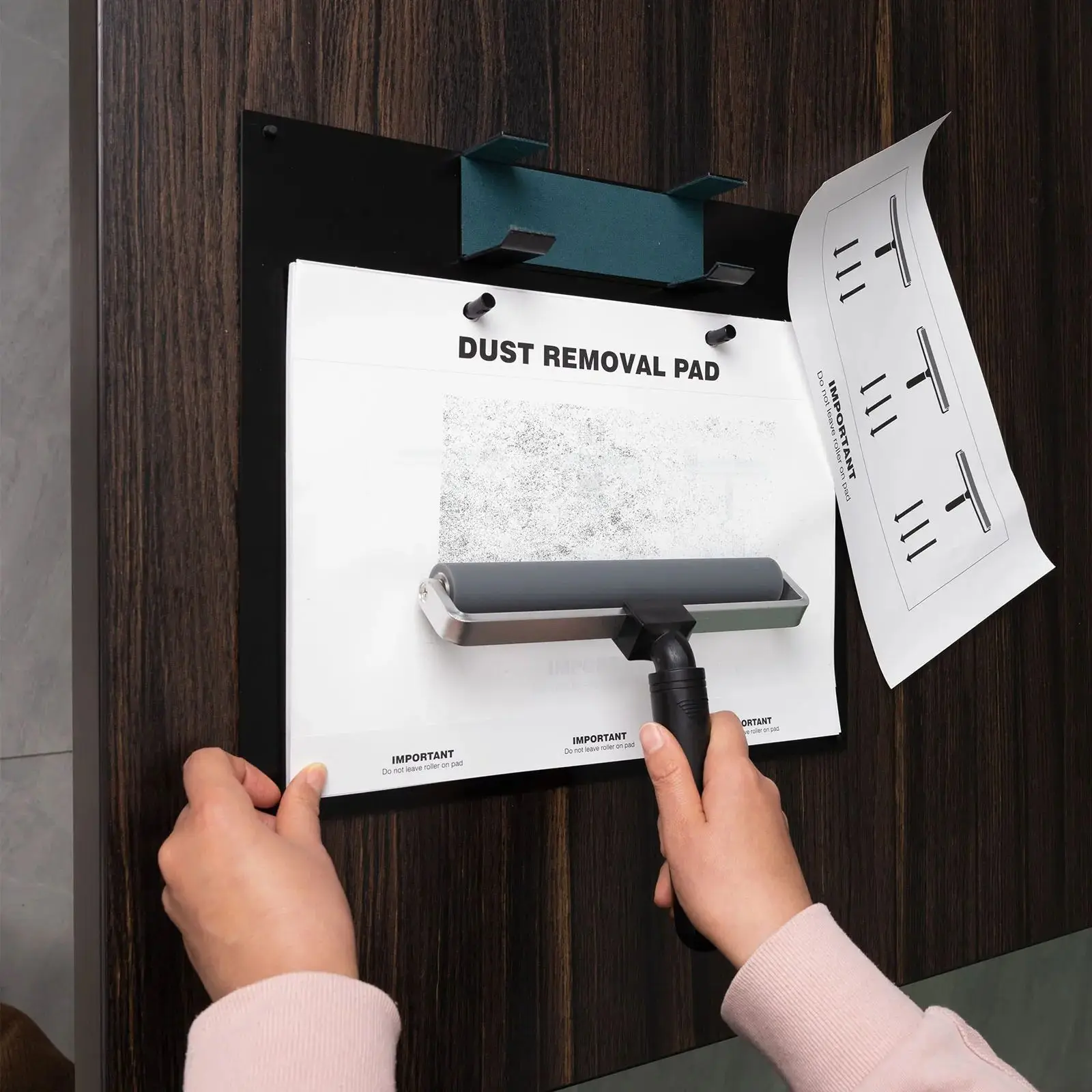 

FOSHIO чистящий валик, набор инструментов для удаления пыли, 30 шт., липкие подушечки для очистки пыли, силиконовый скребок с вращающимся колесом и удерживающей доской