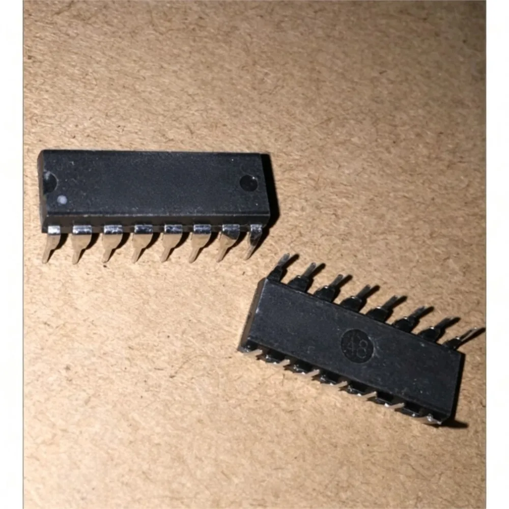 1-50PCS 75A176 SN75ALS176DR DG403DJ DG403 SN8F570210SG SN8F570210 MAX708RESA MAX708