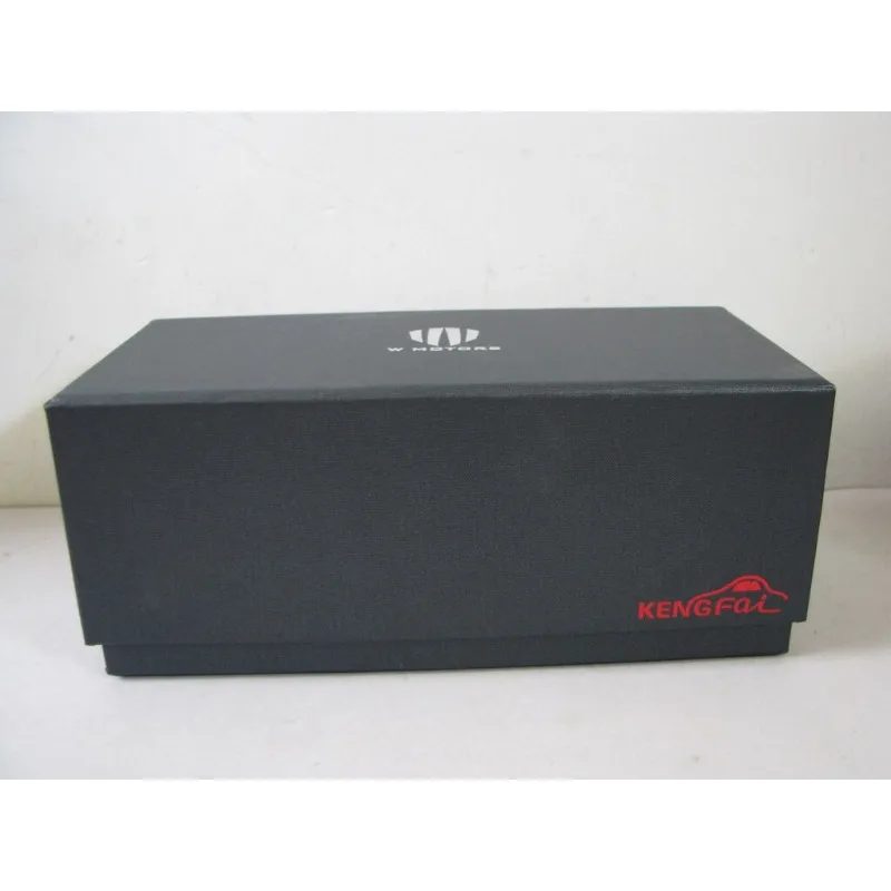 

Модель автомобиля KENGFEI 1:43, литая под давлением, седан LYKAN HyperSport, красный, из сплава