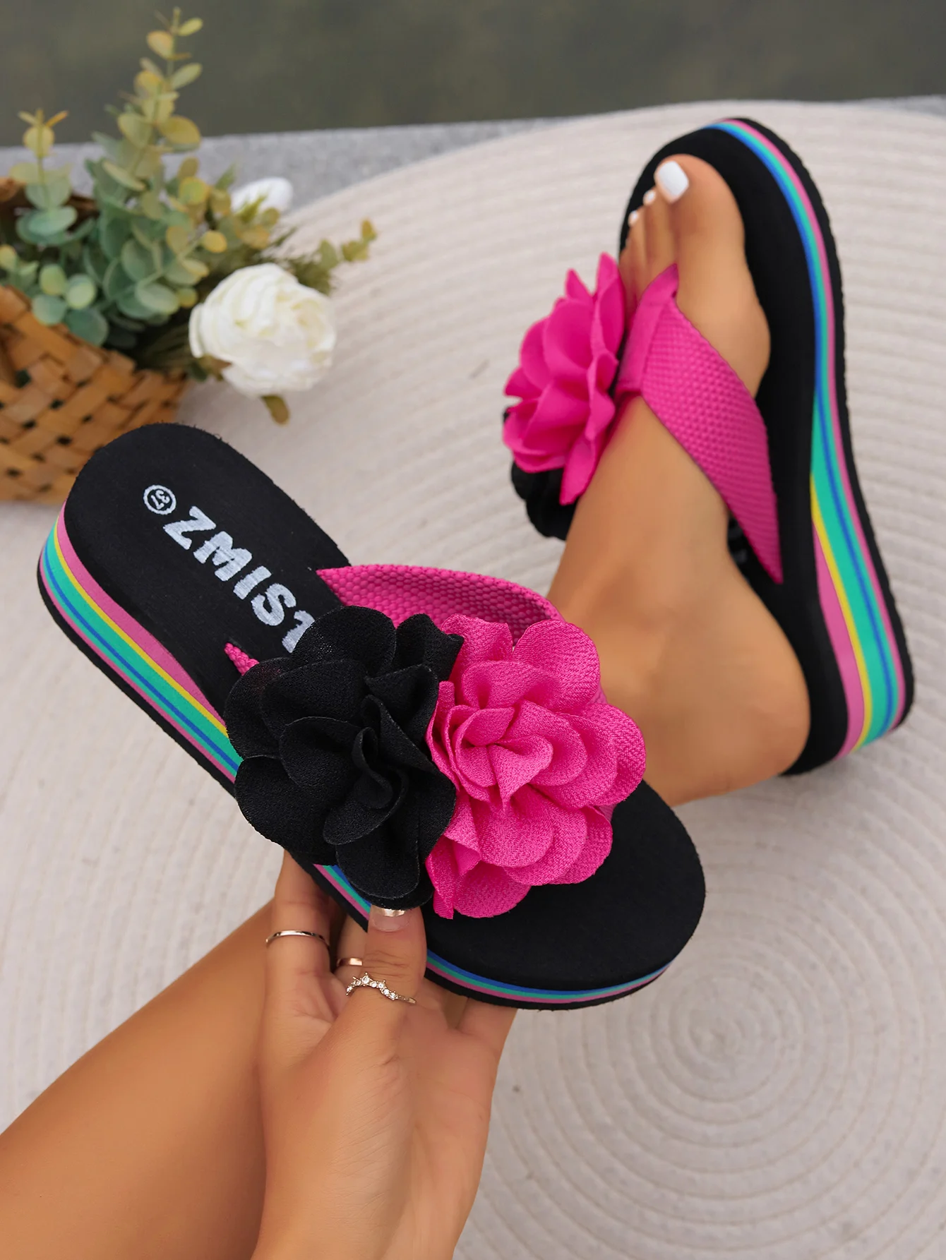 chinelo-de-praia-chinelo-casual-floral-leve-e-elegante-para-mulheres