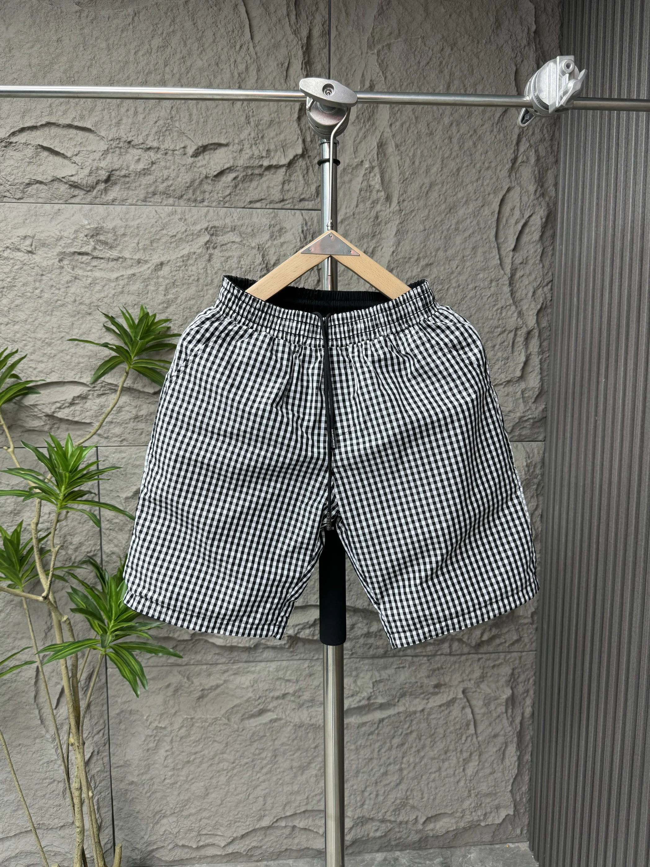 

Новые летние мужские повседневные спортивные пляжные шорты в клетку, двусторонние, модные, прямого кроя, с эластичным поясом, для активного отдыха, молодежные