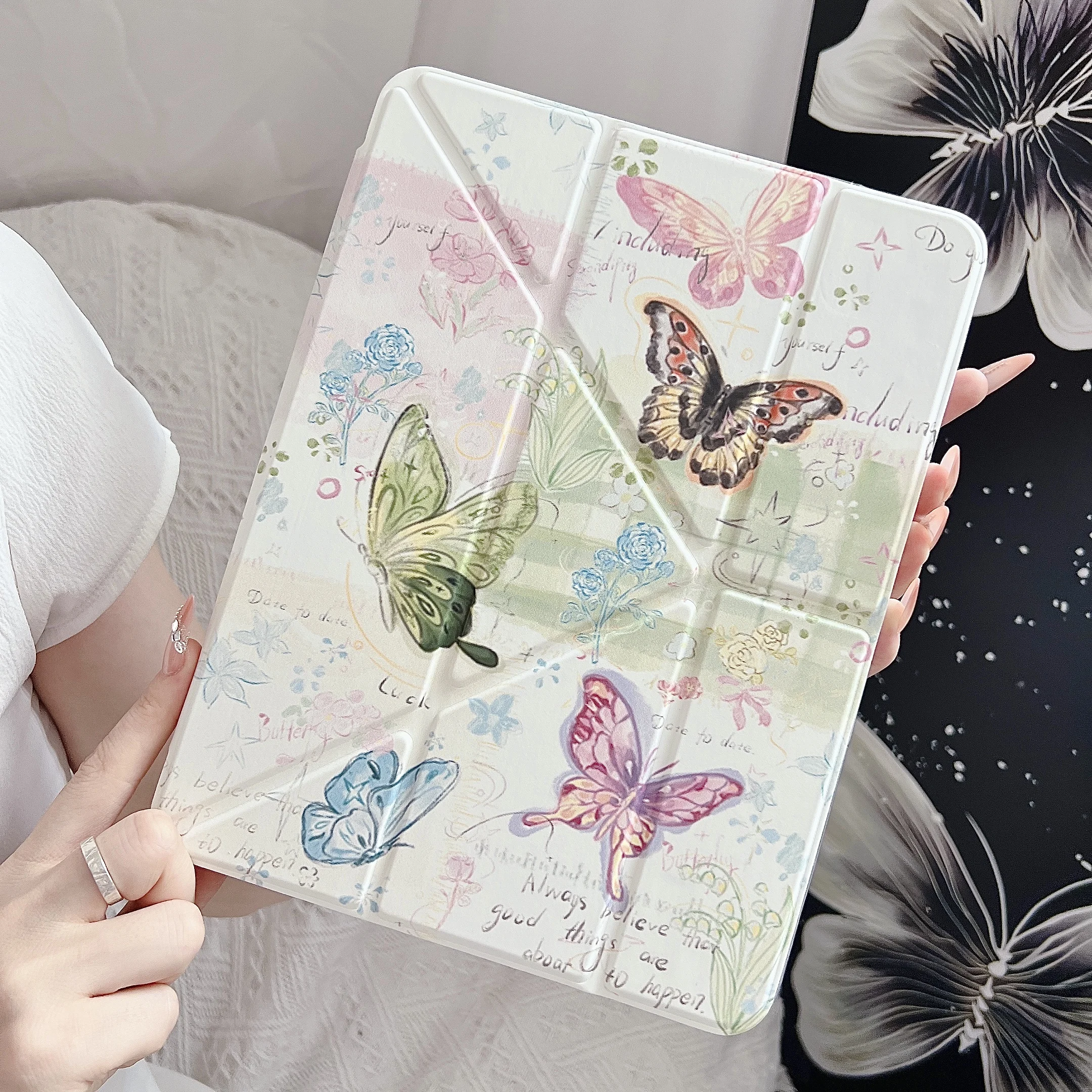 Painted Butterfly Flip Tri-Fold Stand Leather Case for iPad 11 A16 2025 10th 9th 8th 7th Air11 M4 M3 Pro11 2026 Shockproof Cover