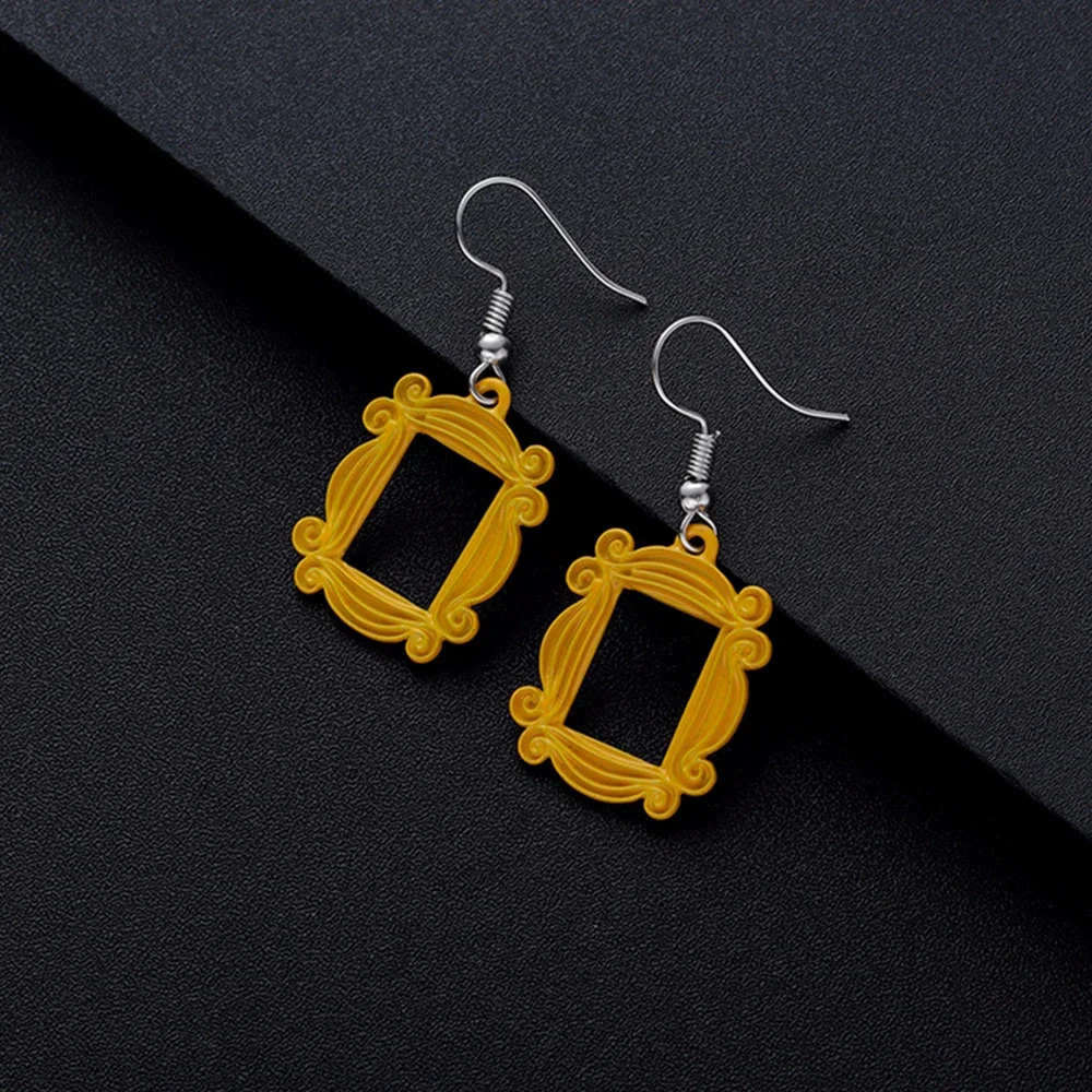 

Friends TV Show Drop Earrings Hollow Peephole Frame Yellow Earring Party Jewelry BFF Friendship Present Earring for Women Girls