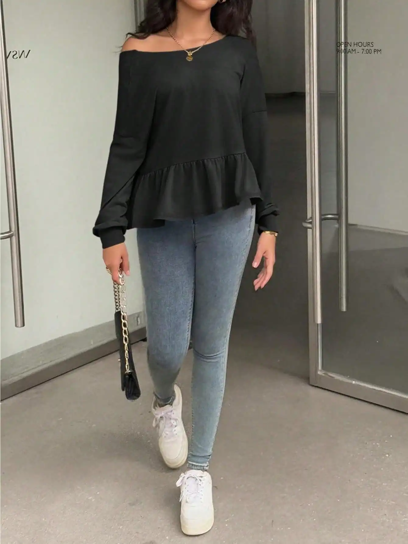 Fisoew peplum المحاصيل الأعلى المرأة طويلة الأكمام |   طاقم الرقبة قطع البلوز الخلفي |   تي شيرت كاجوال فضفاض مناسب لملابس الشارع