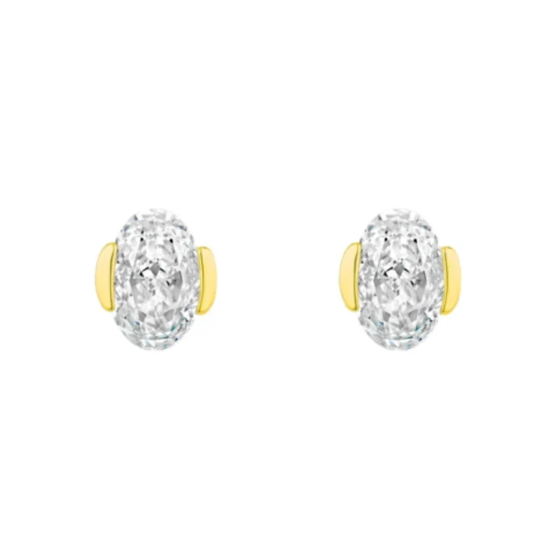 

CAMEO 925 Silver Synthetic Zircon Earrings White Diamond Oval Pigeon Egg Simple and Versatile Earrings