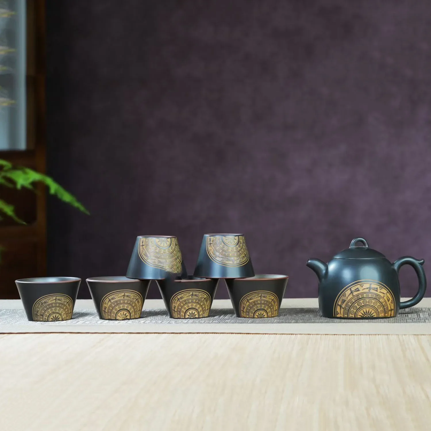 Qinzhou Nixing pottery teapot pure handmade raw ore mud famous ethnic characteristics Zhuang brocade household
