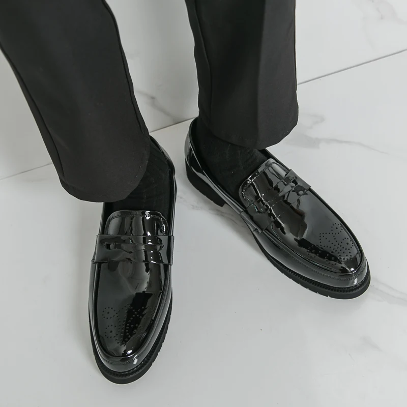 

Brand Anti Slip Soft Soled Comfortable Walking Commuting Brogue Shoes Fashion Low Cut Urban Business Elegant Men's Leather Shoes