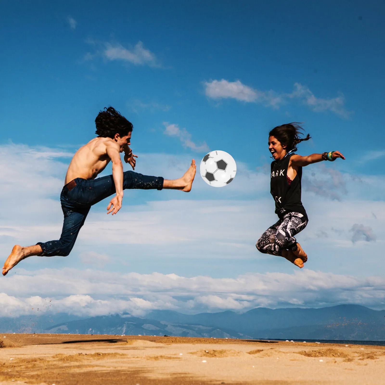 4Pcs Inflatable Ball Kids Pool Party Soccer Beach Ball Summer Fun Children Outdoor Play Inflatable Beach Balls