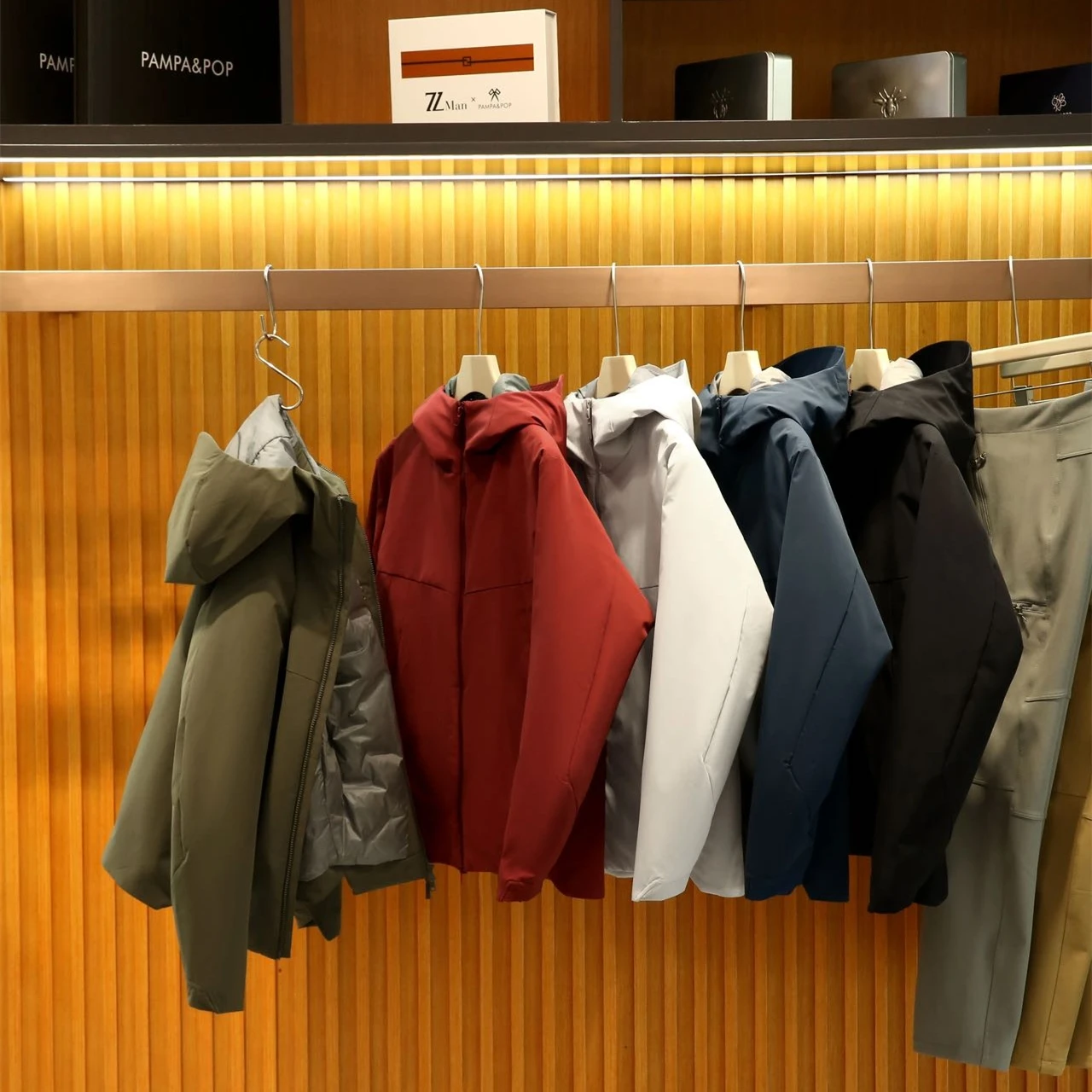 

Couple's Outdoor Warmth down Jaet Men's Women's Faion Urban Sle Youth 90% down Fill Hooded Regular Length Color