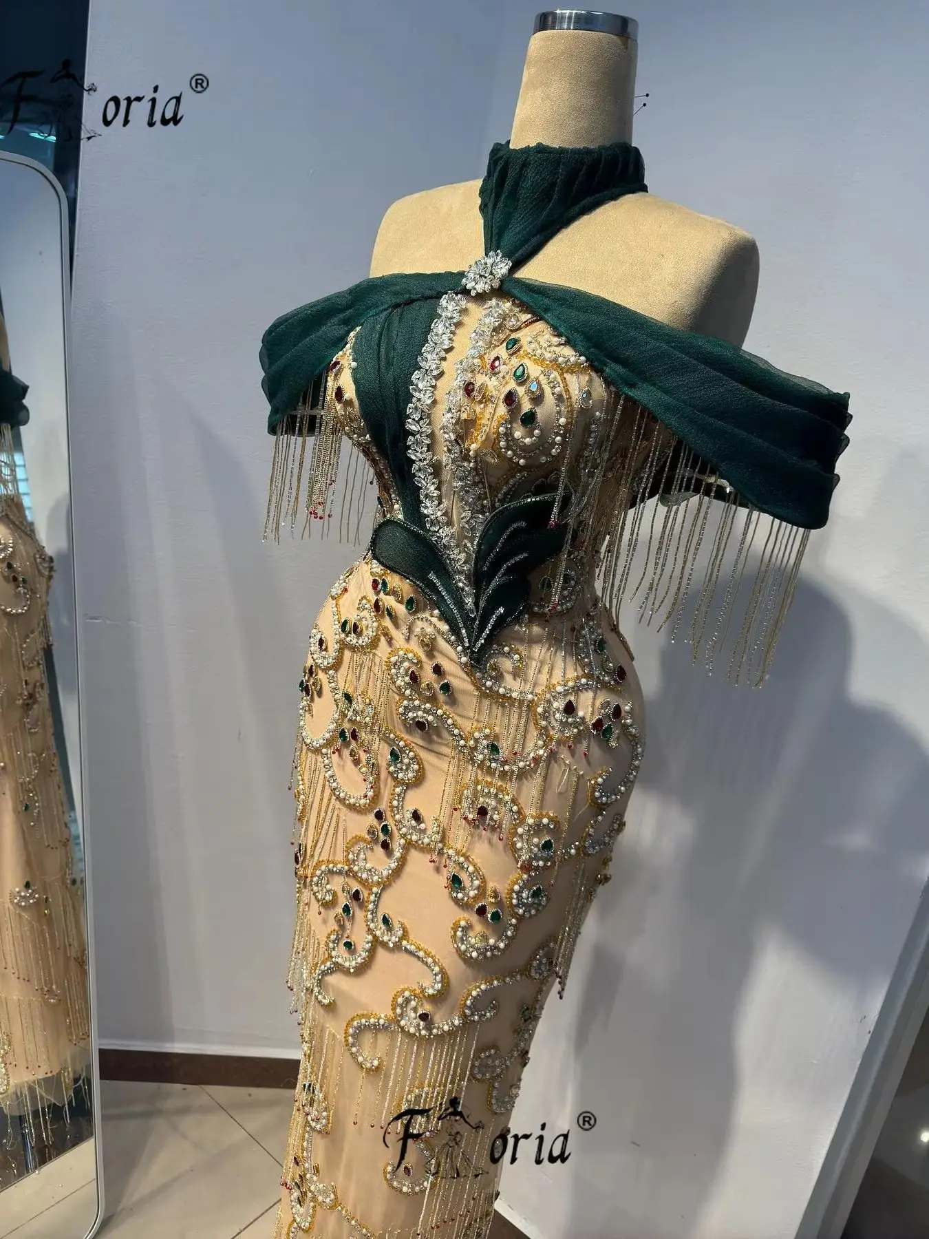 

Великолепное вечернее платье русалки с кристаллами и бисером, тяжелые платья ручной работы с камнями и кисточками, платья знаменитостей Robe de Soiree Gala по индивидуальному заказу