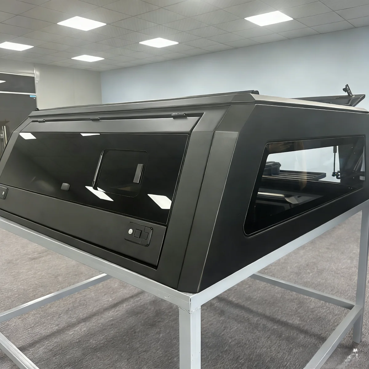 

Dream Garage Custom High Quality Aluminum Pickup Topper Waterproof Anti-Theft Proof Hardtop Truck Canopy Wholesale For Gwm Poer