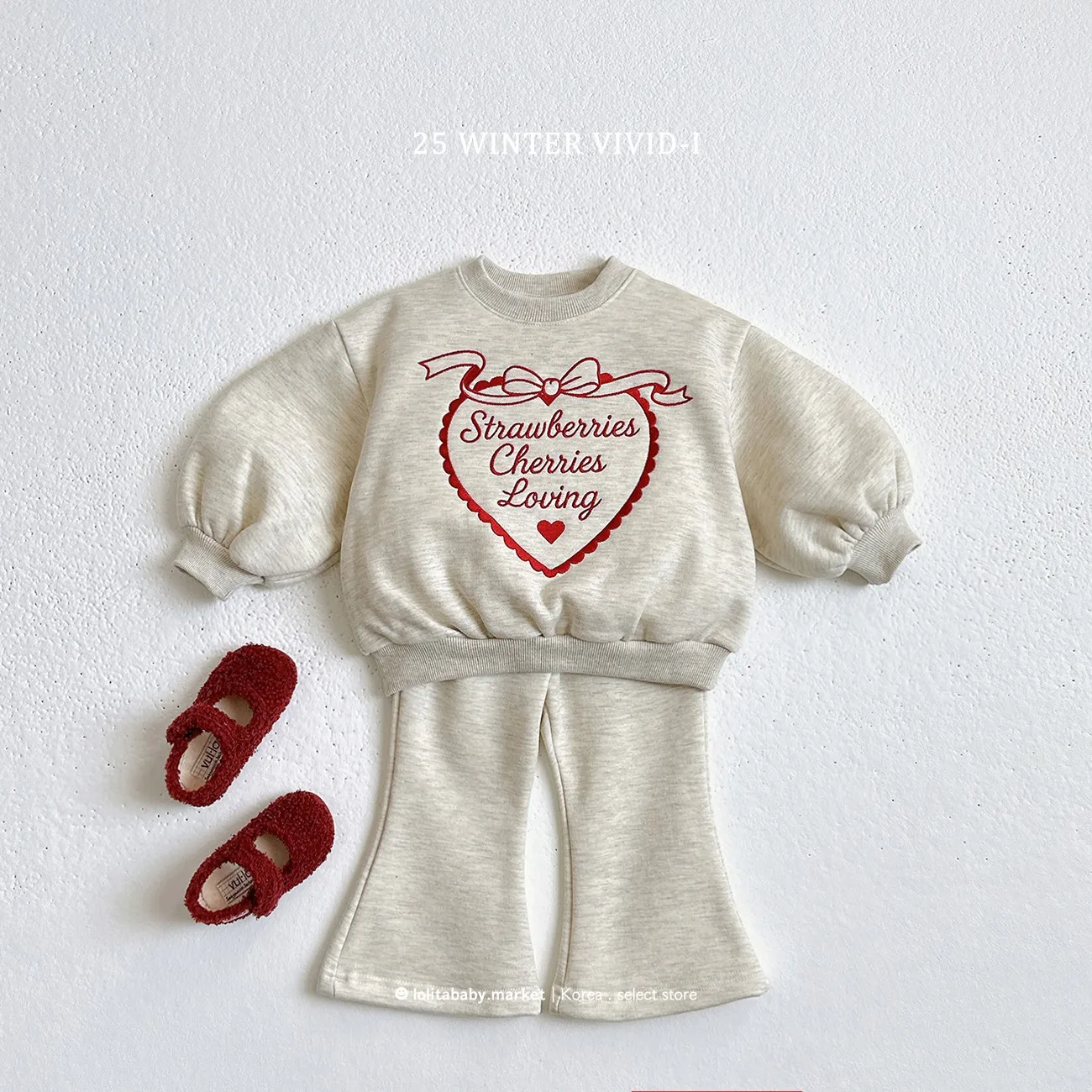 2025 Winter New Baby Warm Clothes Set Children Girls Letter Sweatshirt + Flared Trousers 2pcs Suit Infant Fleece Heart Outfits