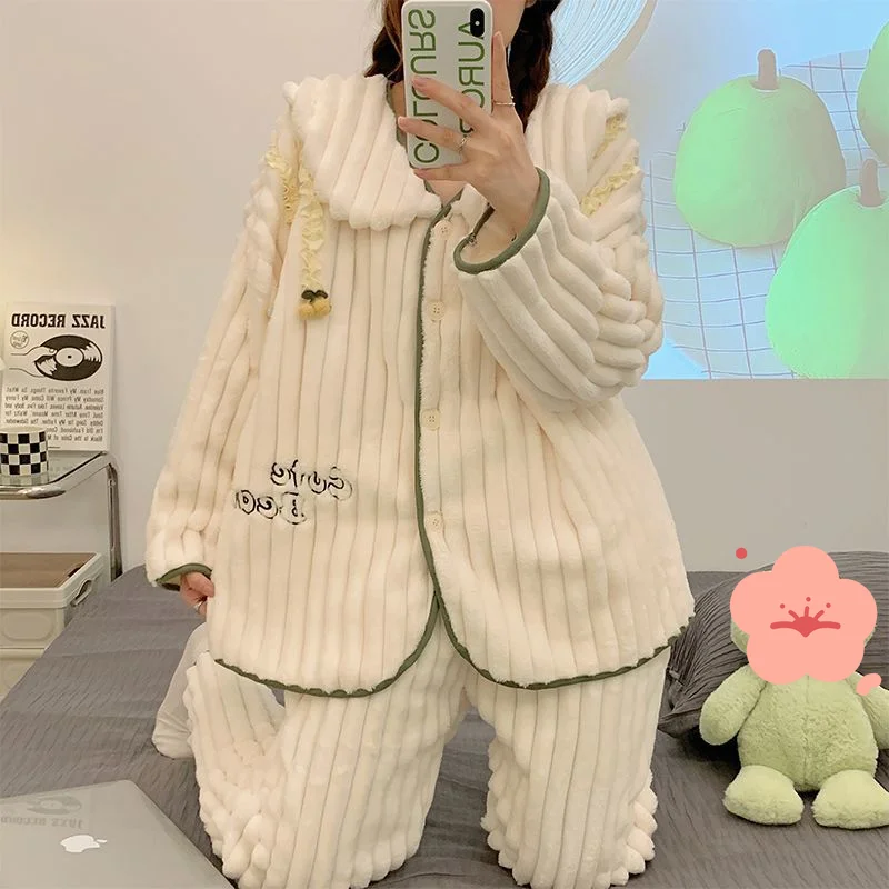 بيجامة نسائية من الصوف المرجاني من الفلانيل للتدفئة في الخريف والشتاء ملابس نوم موديل جديد بدلة سميكة مبطنة بحروف من الصوف ملابس منزلية ﻿