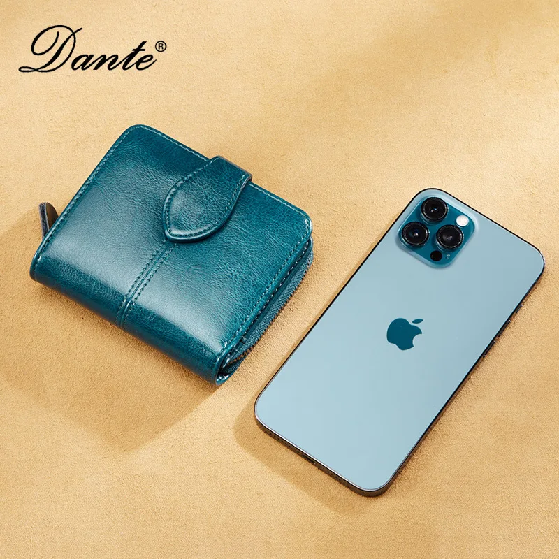 Genuine Leather Men's Short Wallet with RFID Blocking Card Function Vintage Style Oil Waxed Cowhide Driving License Holder