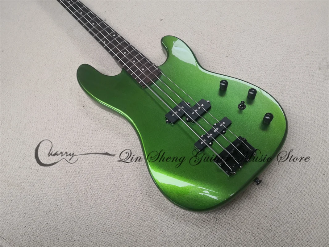 4 strings metal green bass guitar prec bass basswood body black neck blac head fixed bridge rosewood fingerboard