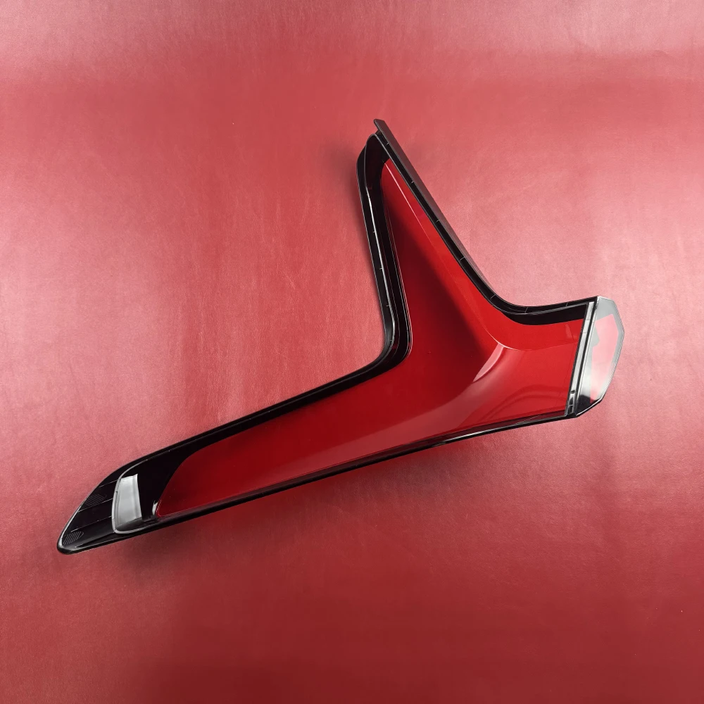 Image 7: Couvercle d'objectif de feu arrière de voiture, abat-jour Transparent, coque de feu arrière pour Chevrolet Blazer EV (Version vers l'étranger) 2024 2025 (rouge)