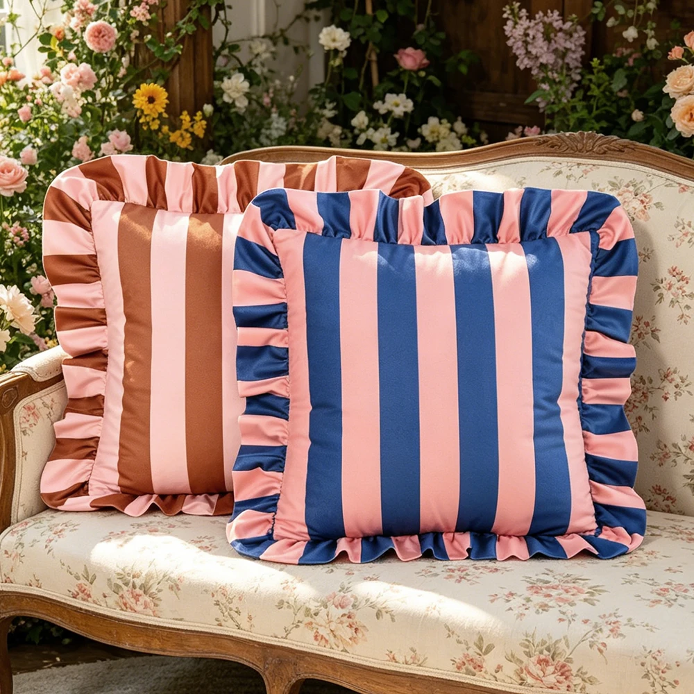 Striped Lace Velvet Pillowcase Image 15