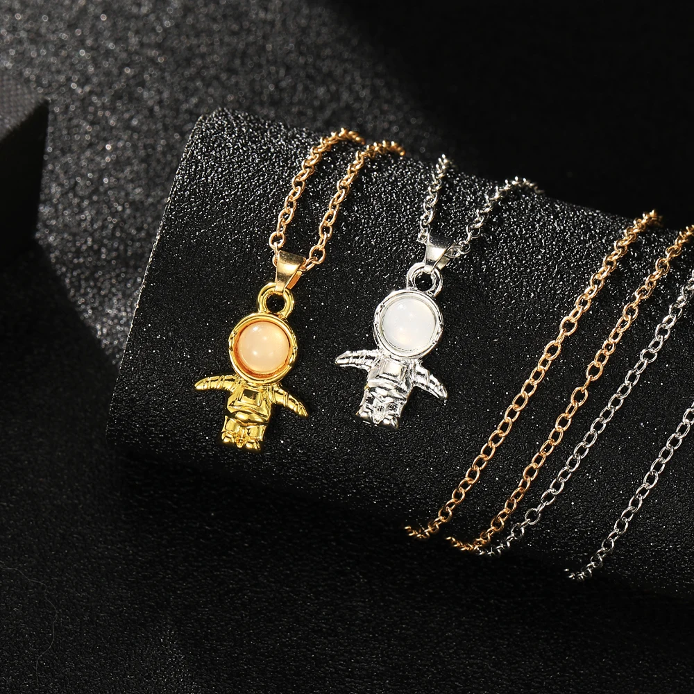 Funny Girls Mini Opal Spaceman Shaped Necklace Golden And Silvery Plated Astronaut Cosmonaut Shaped Pendant Chain