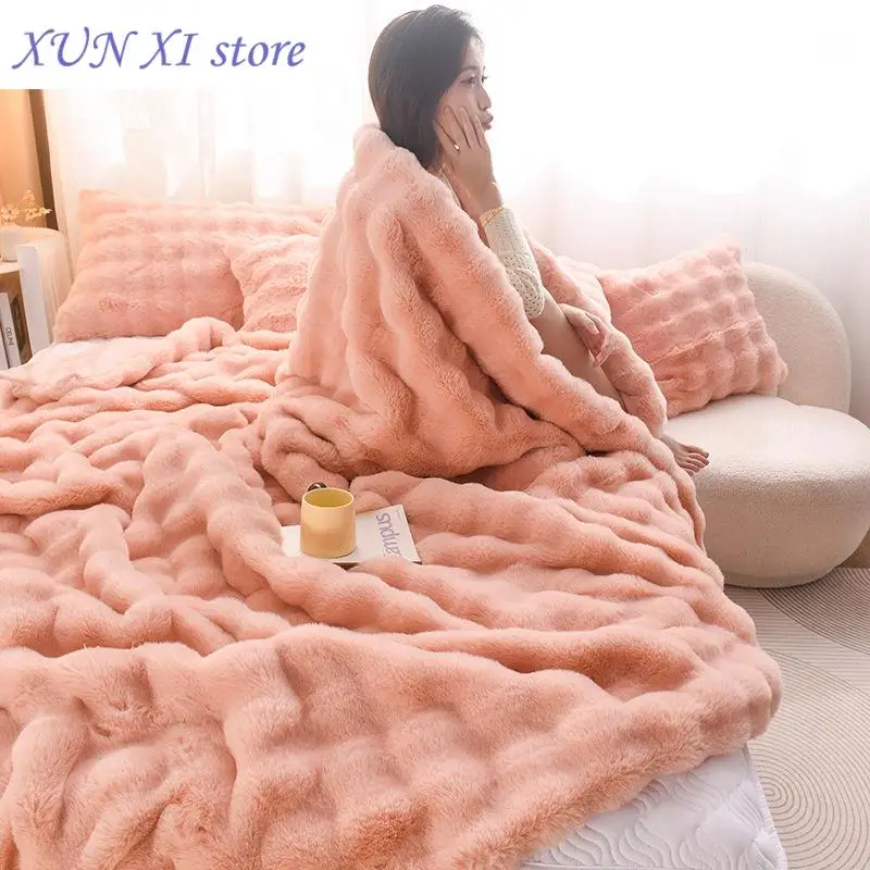 

New Super Soft Faux Fur Throw Blanket Cozy Plush Blanket for Couch Sofa Bed Chair, Reversible Fuzzy Faux Fur Velvet Blanket