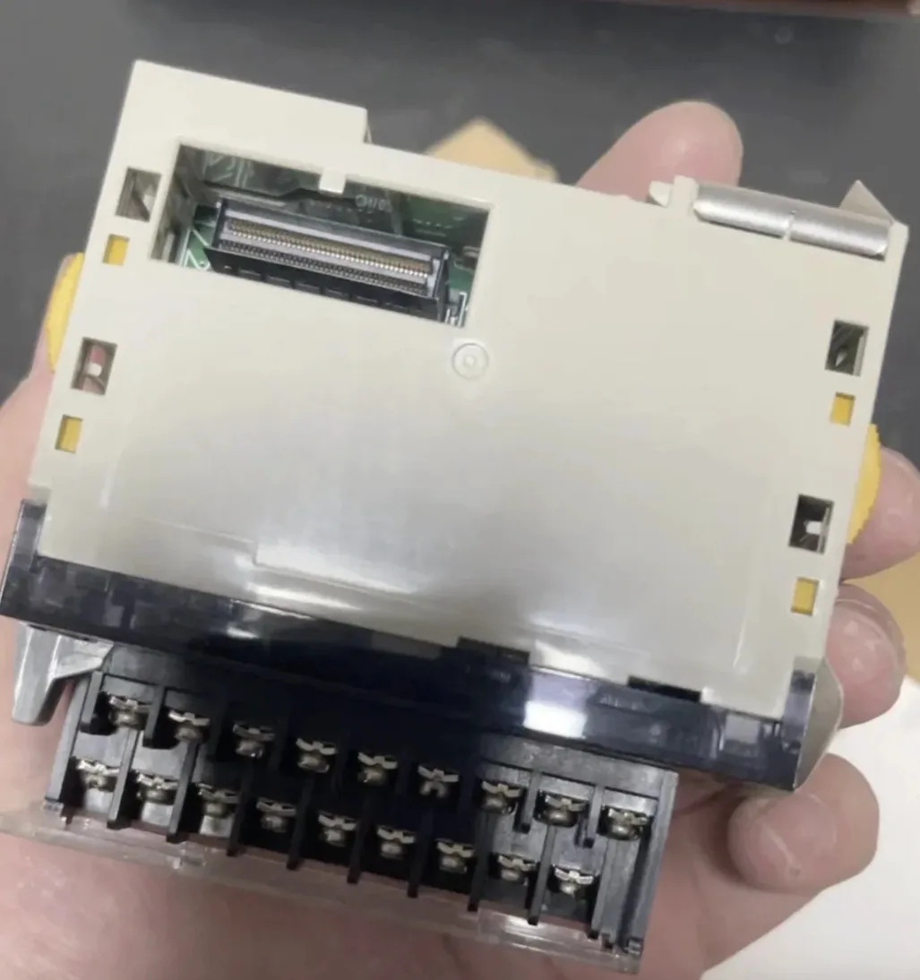 

SX for Omron CJ1W-OC211 PLC Output Unit