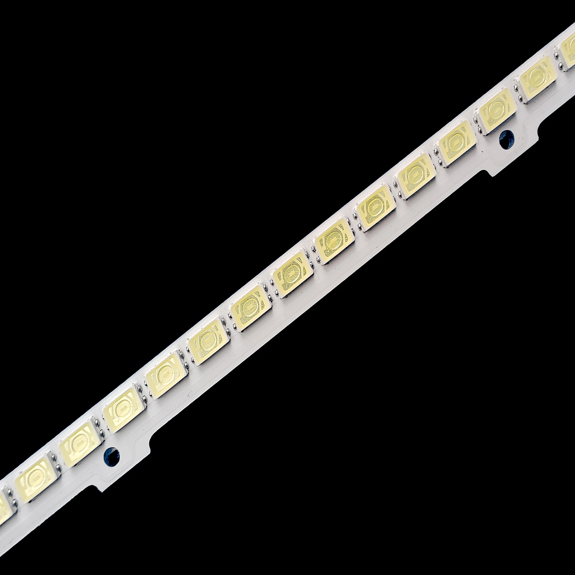 Listwa oświetleniowa LED 58 diod led do telewizora 32\'\' UA32D4003B BN64-01635A 2011SVS32 4K-V1-1CH-PV-LEFT58-1116 UE32D4000