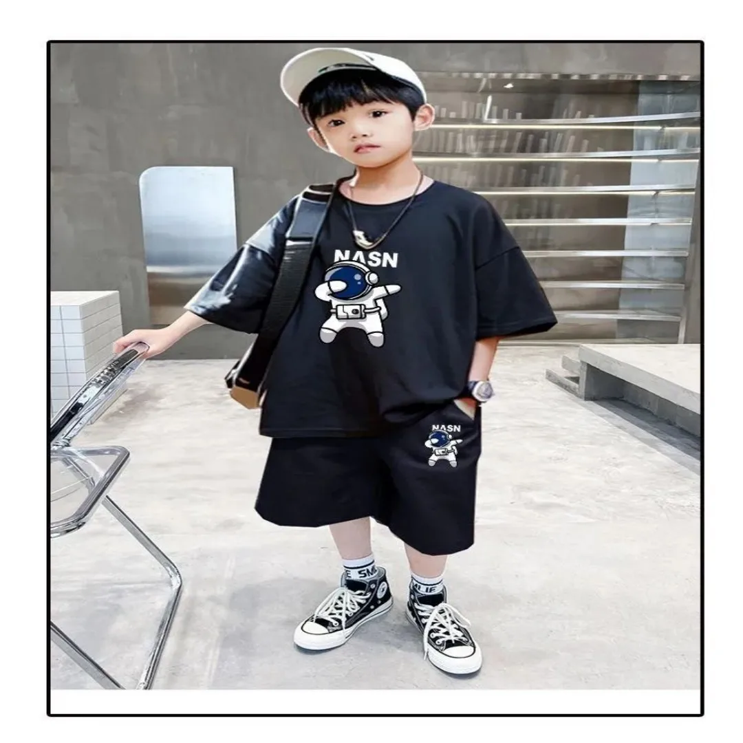 2025 Summer Boys' T-shirt and Shorts 2-piece Set, Teenage Girls' and Boys' Printed Spaceman Sportswear Fashion Casual Set